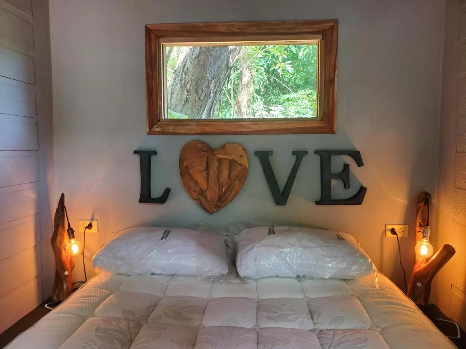 Budget Double Room in Saboga Lodge