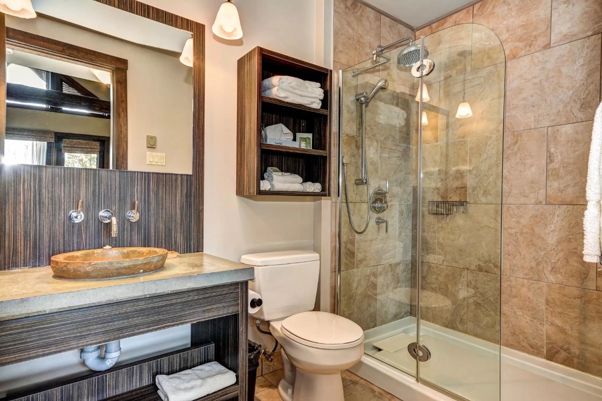 Les Condos Du Lac Taureau- Rooms & Condos