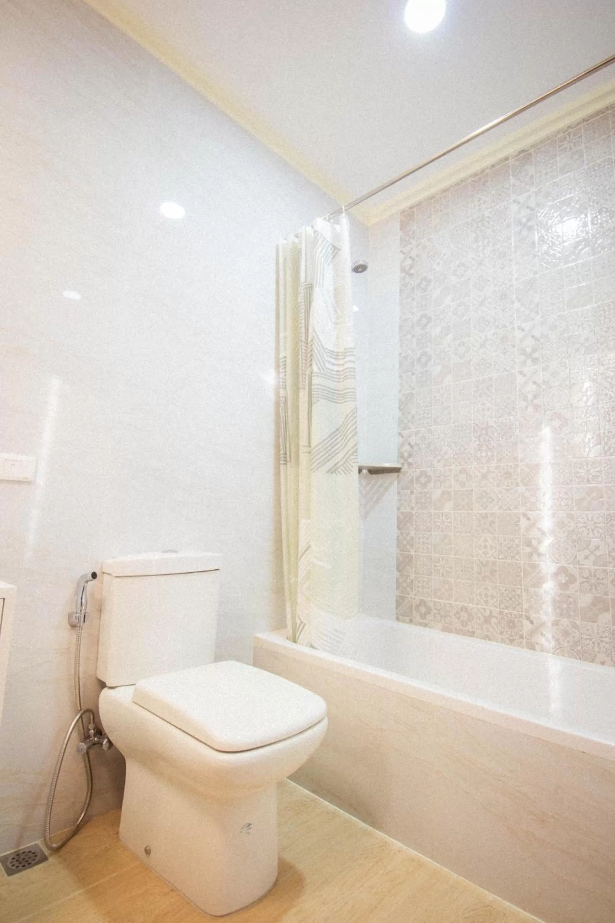 Shower in Bella Villa Coron