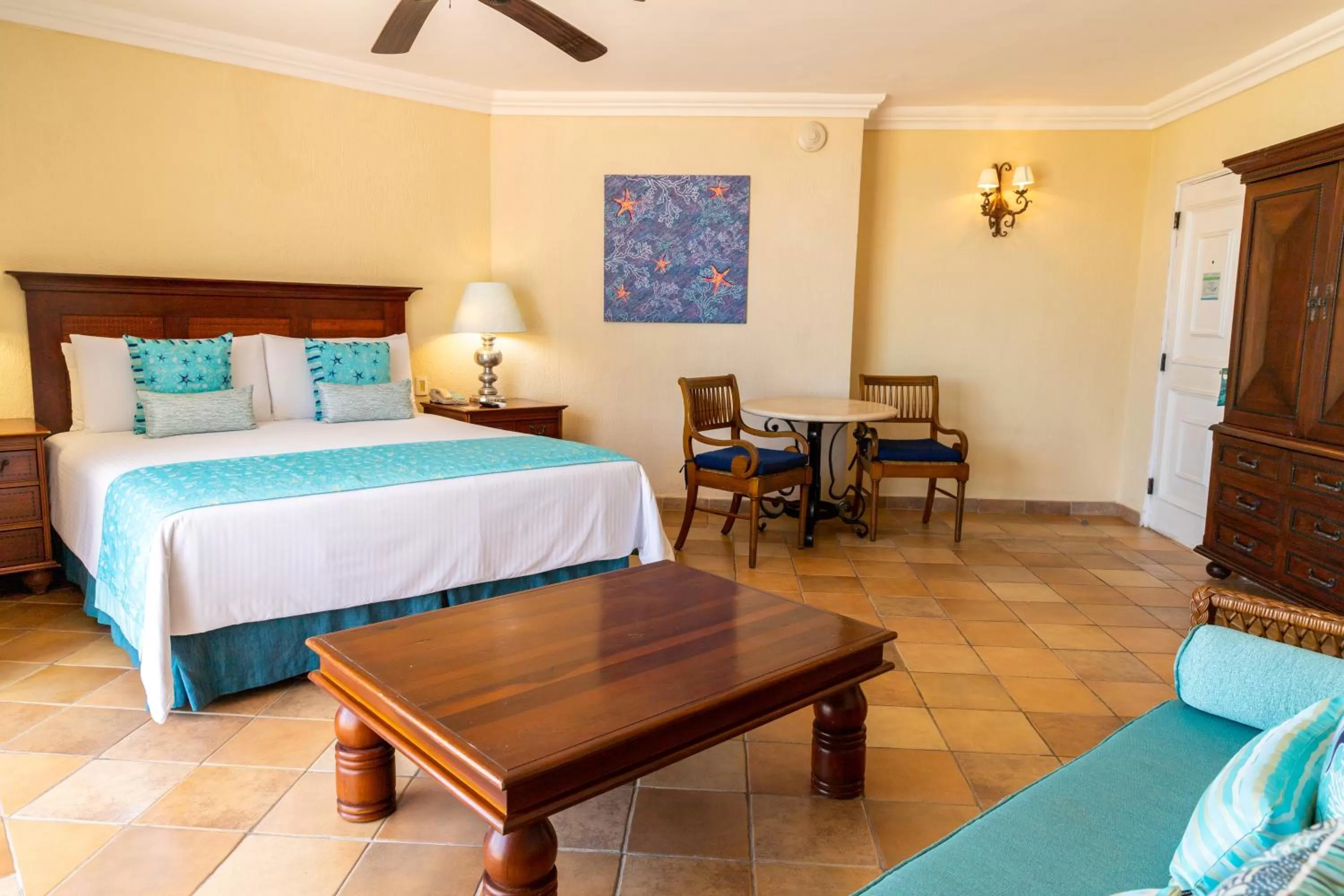 Bed in Pierre Mundo Imperial Riviera Diamante Acapulco