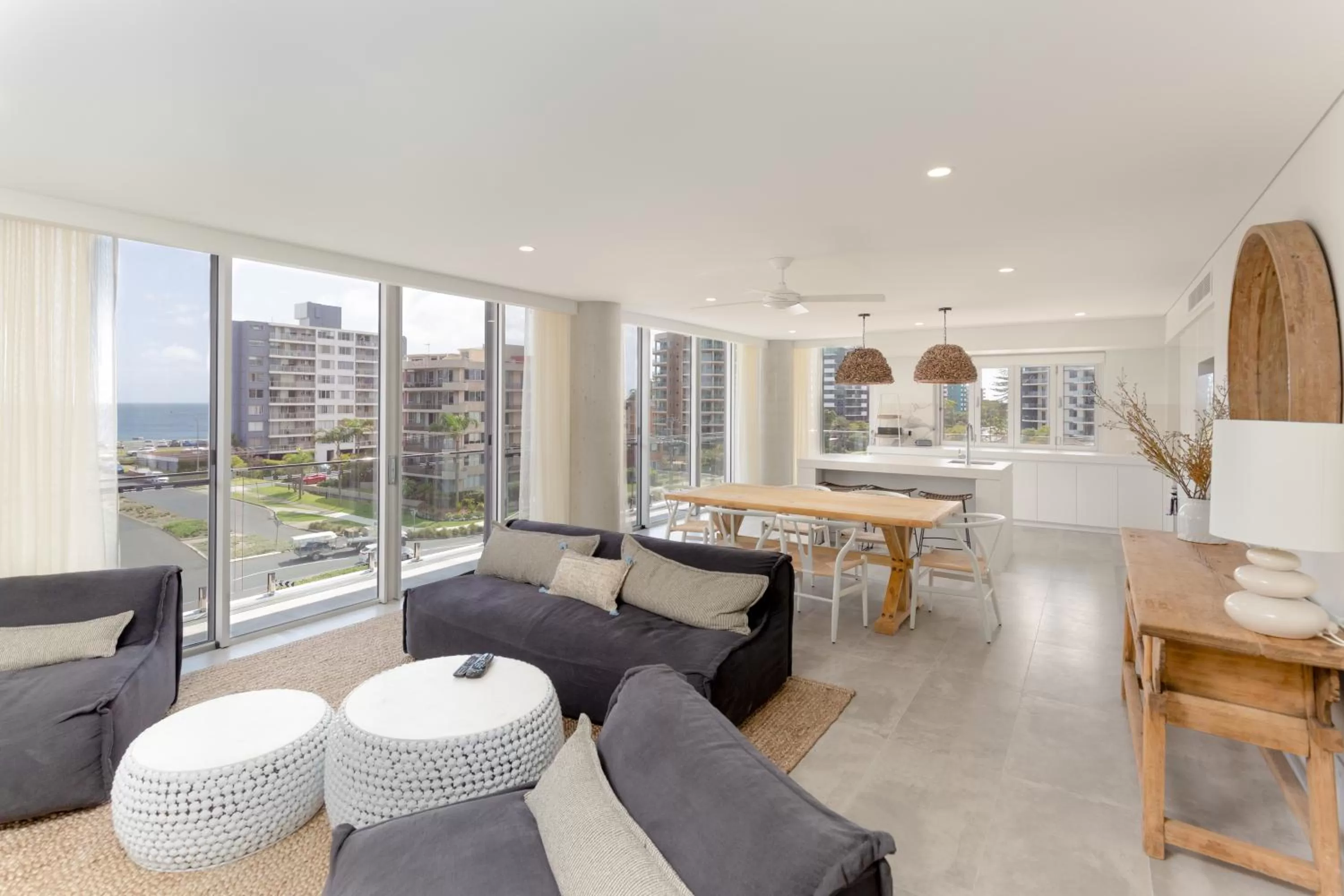 Astina Suites, Forster