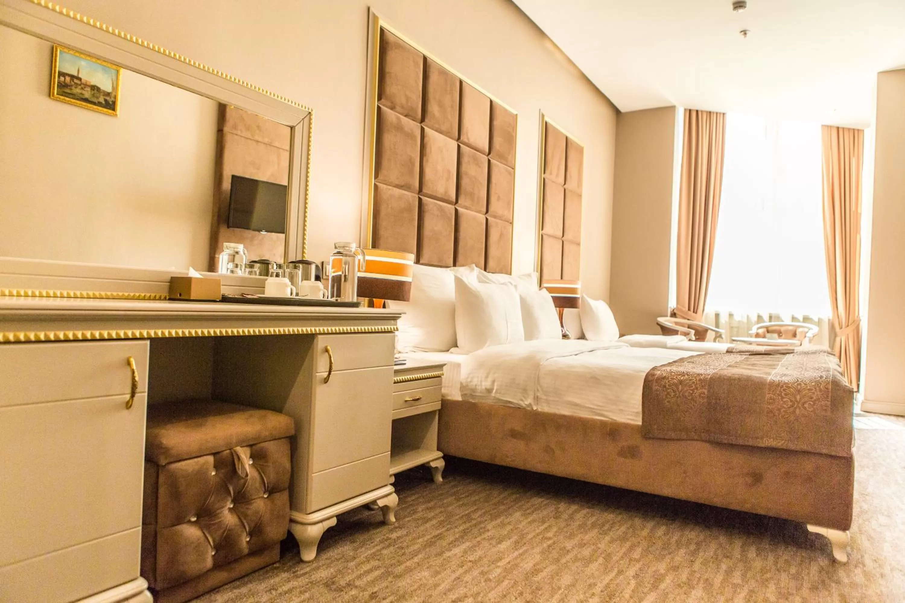 Photo of the whole room, Bed in Grand Sapphire Hotel