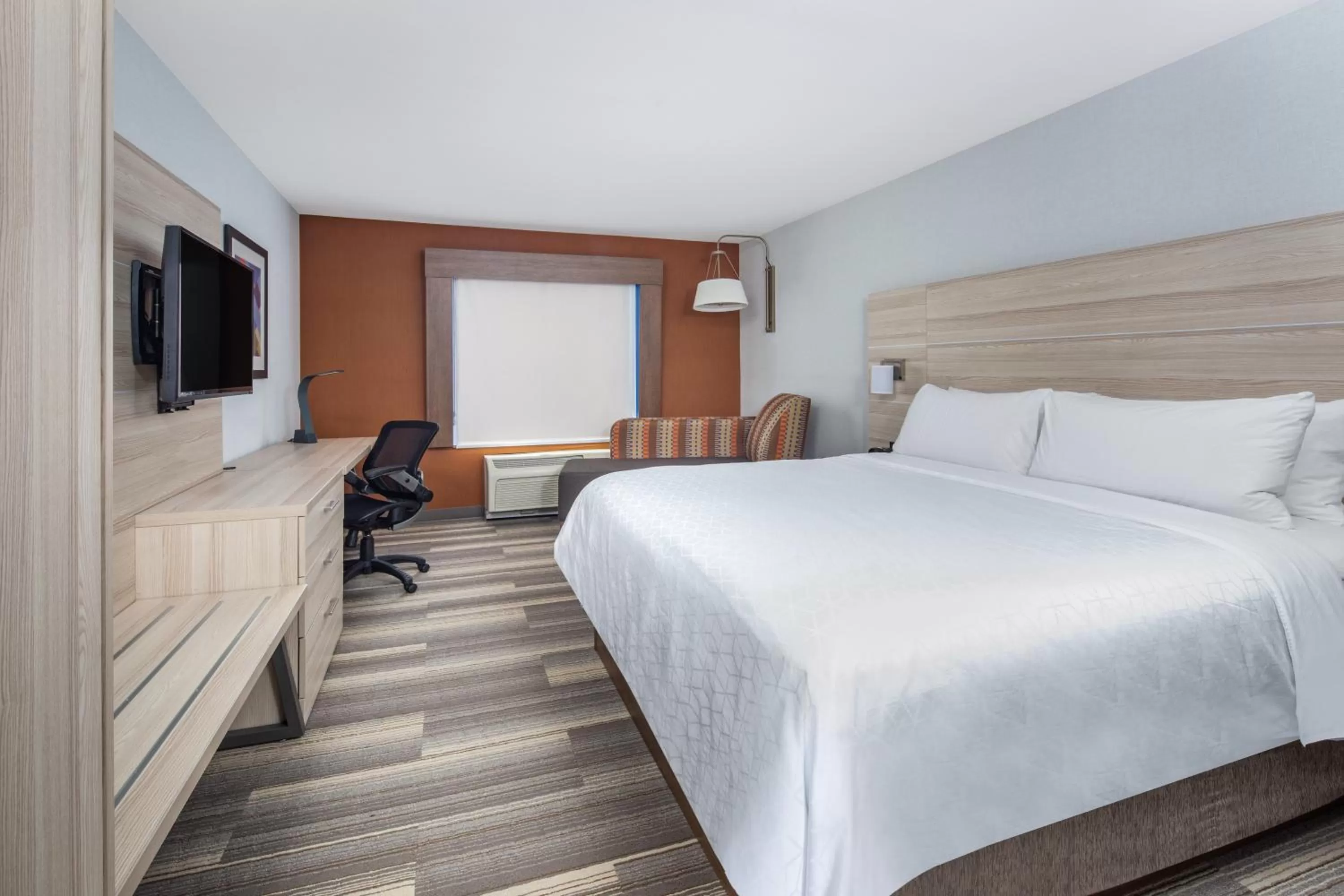 Bed in Holiday Inn Express Ontario by IHG