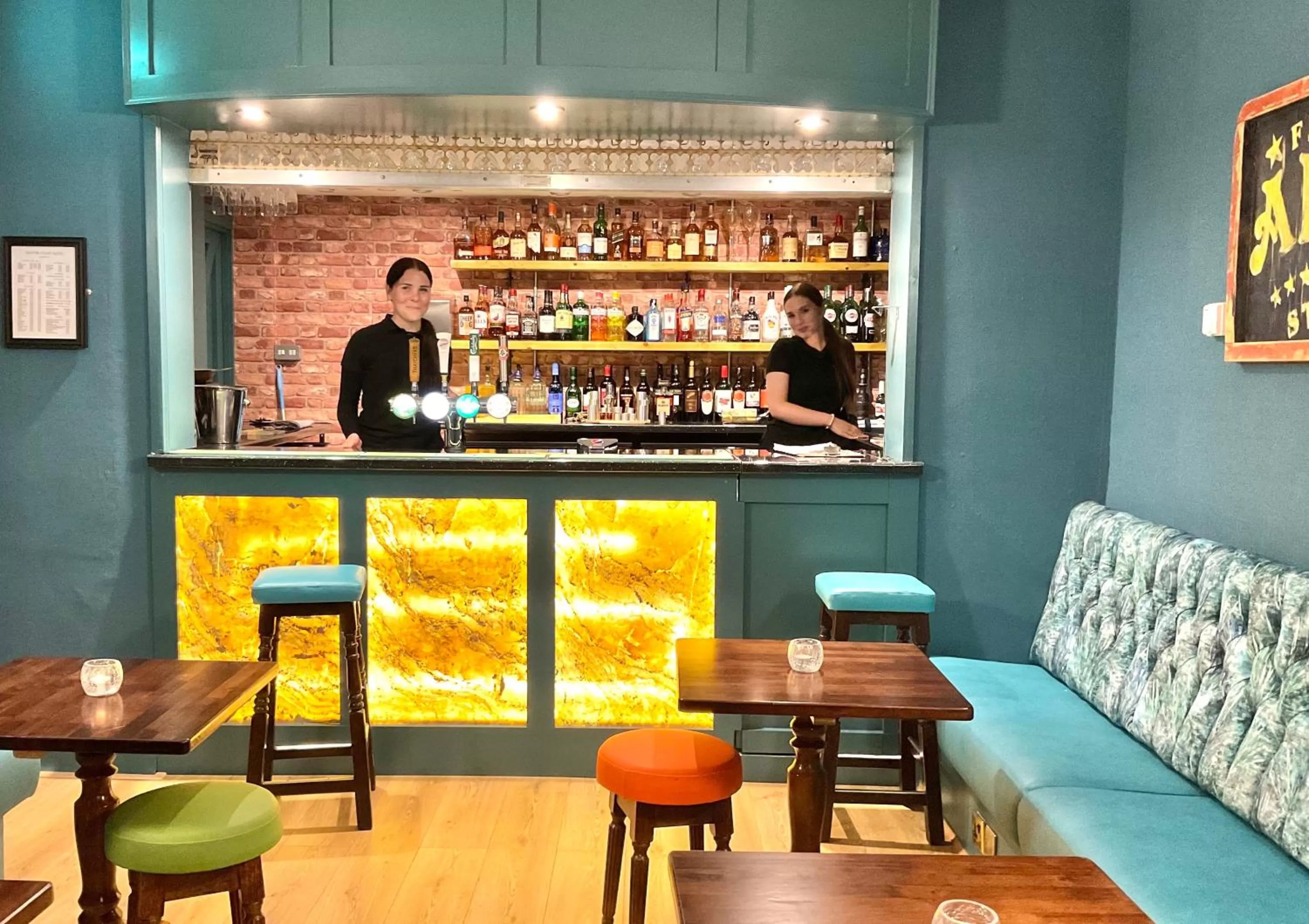 Lounge or bar in Ashton Court Hotel