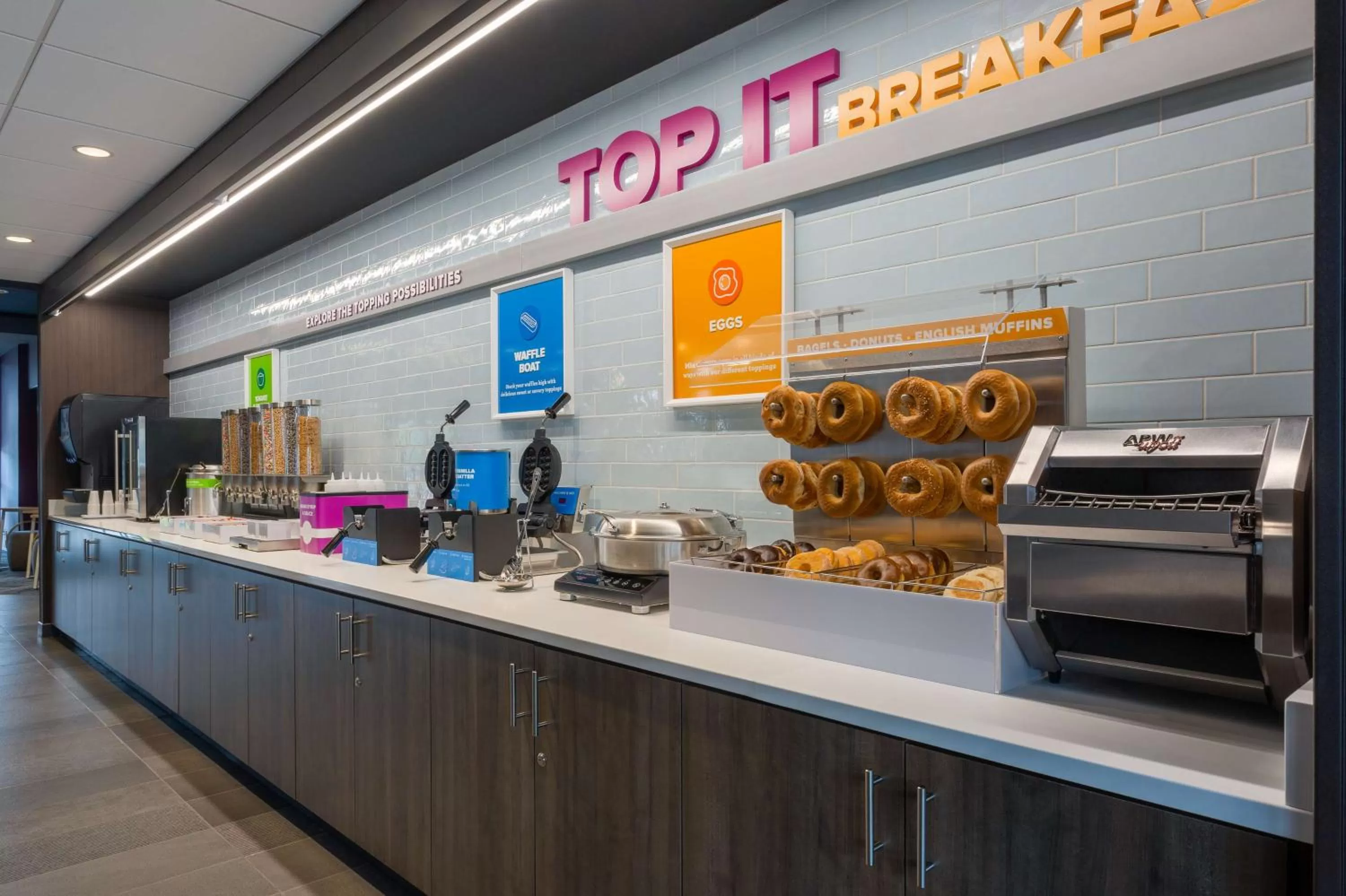 Breakfast in Tru By Hilton Radford