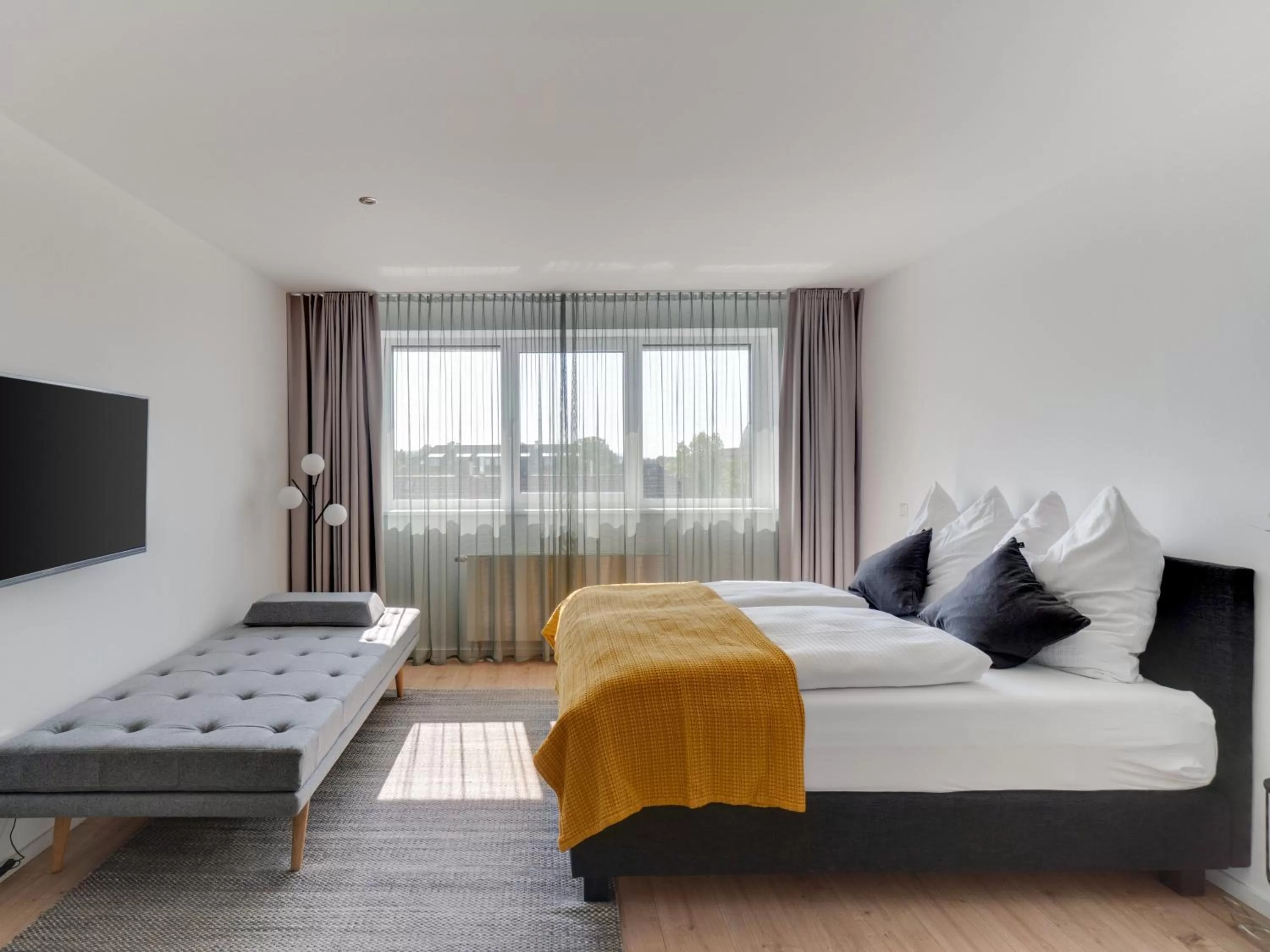 Bed in Limehome Darmstadt Wilhelminenstraße - Digital Access