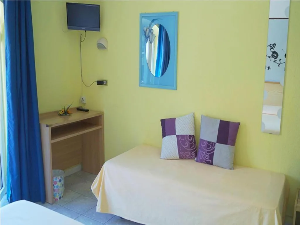 Bed in Hotel Stazione