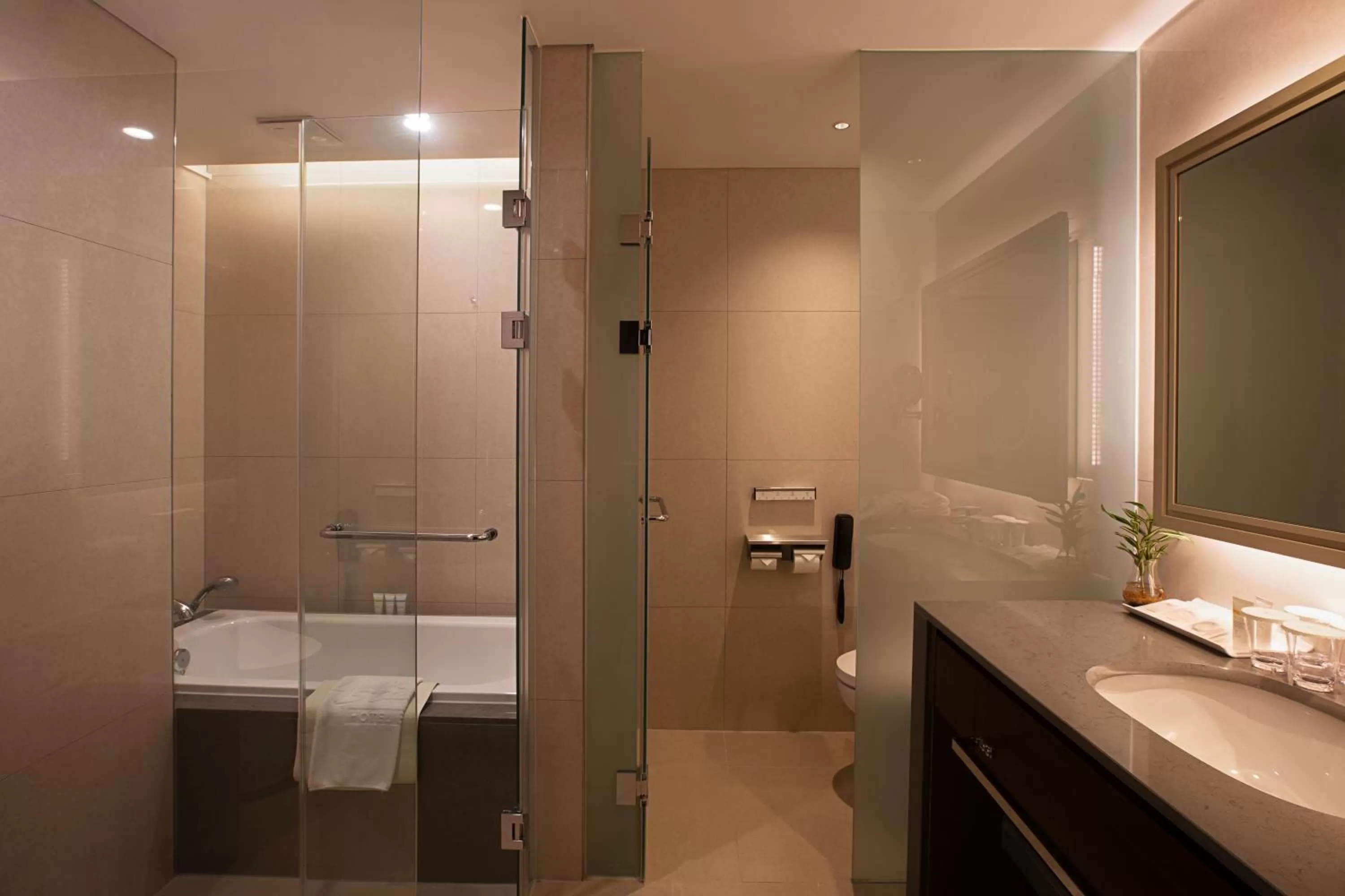 Shower in ASTI Hotel Busan Station