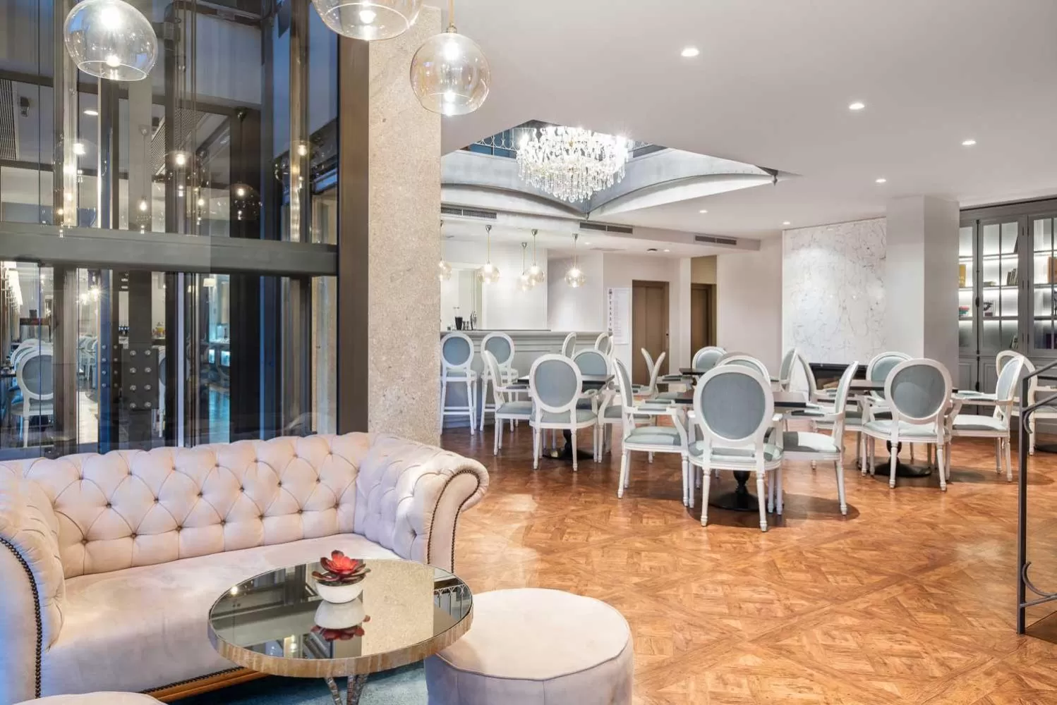 Lounge or bar in Eurostars Porto Douro