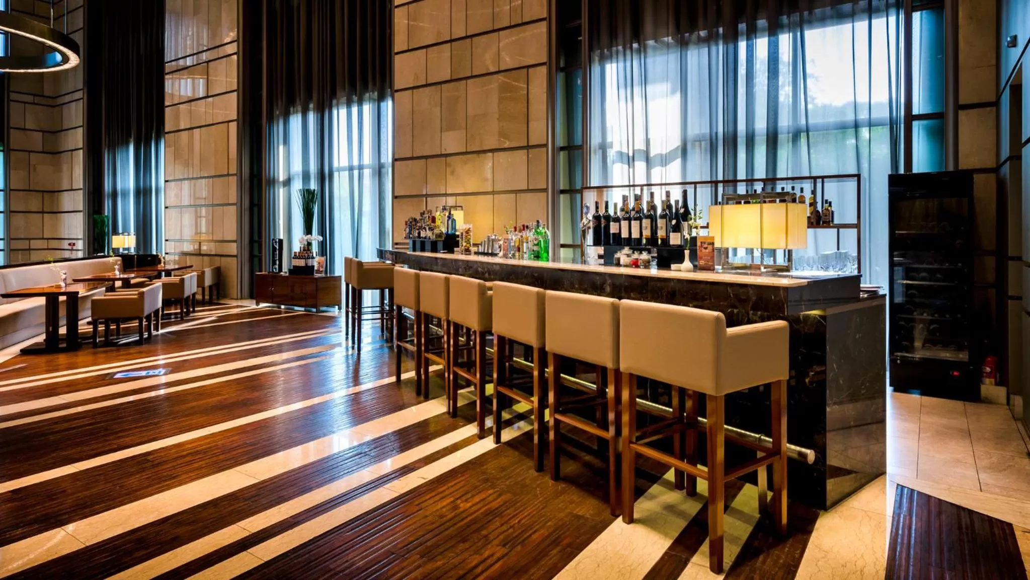 Lounge or bar in Hotel Nikko Saigon