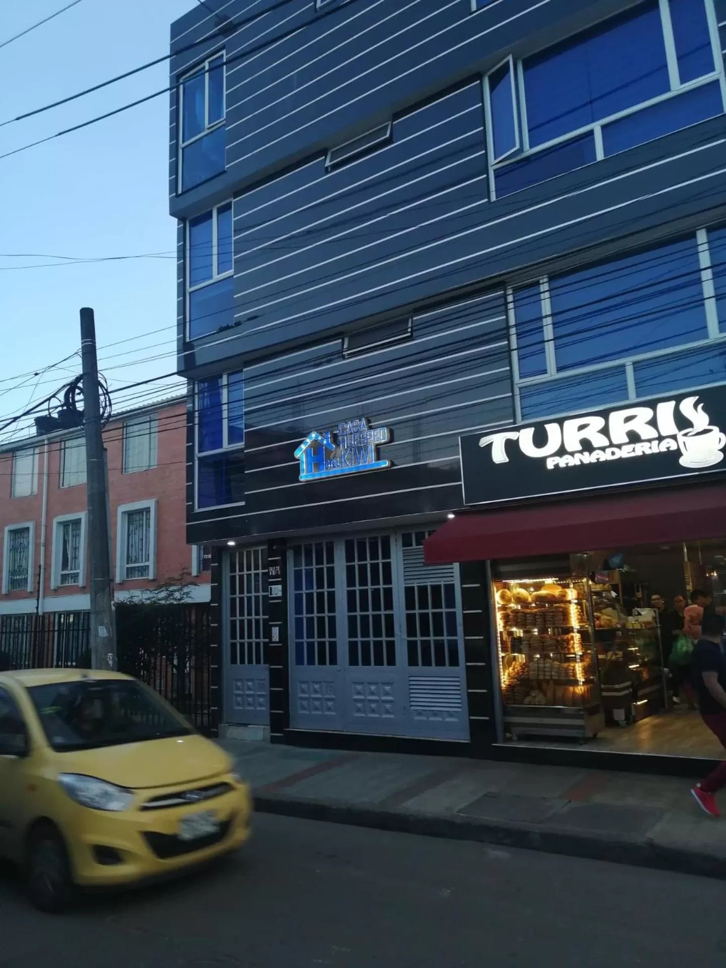 Property building in Hotel Casa Huesped Kiwi