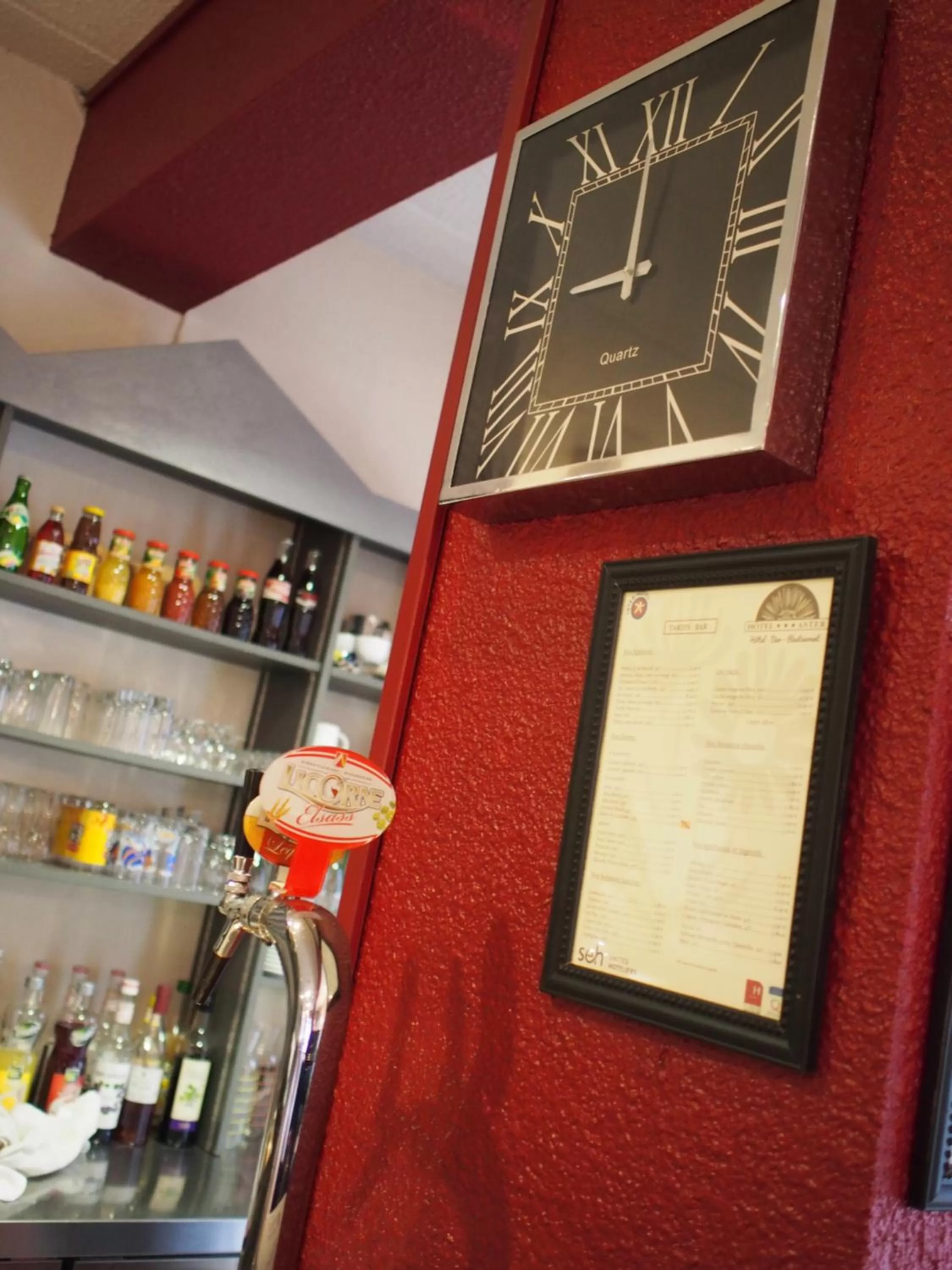 Lounge or bar in Hôtel et Restaurant Aster, Saint-Avold Nord