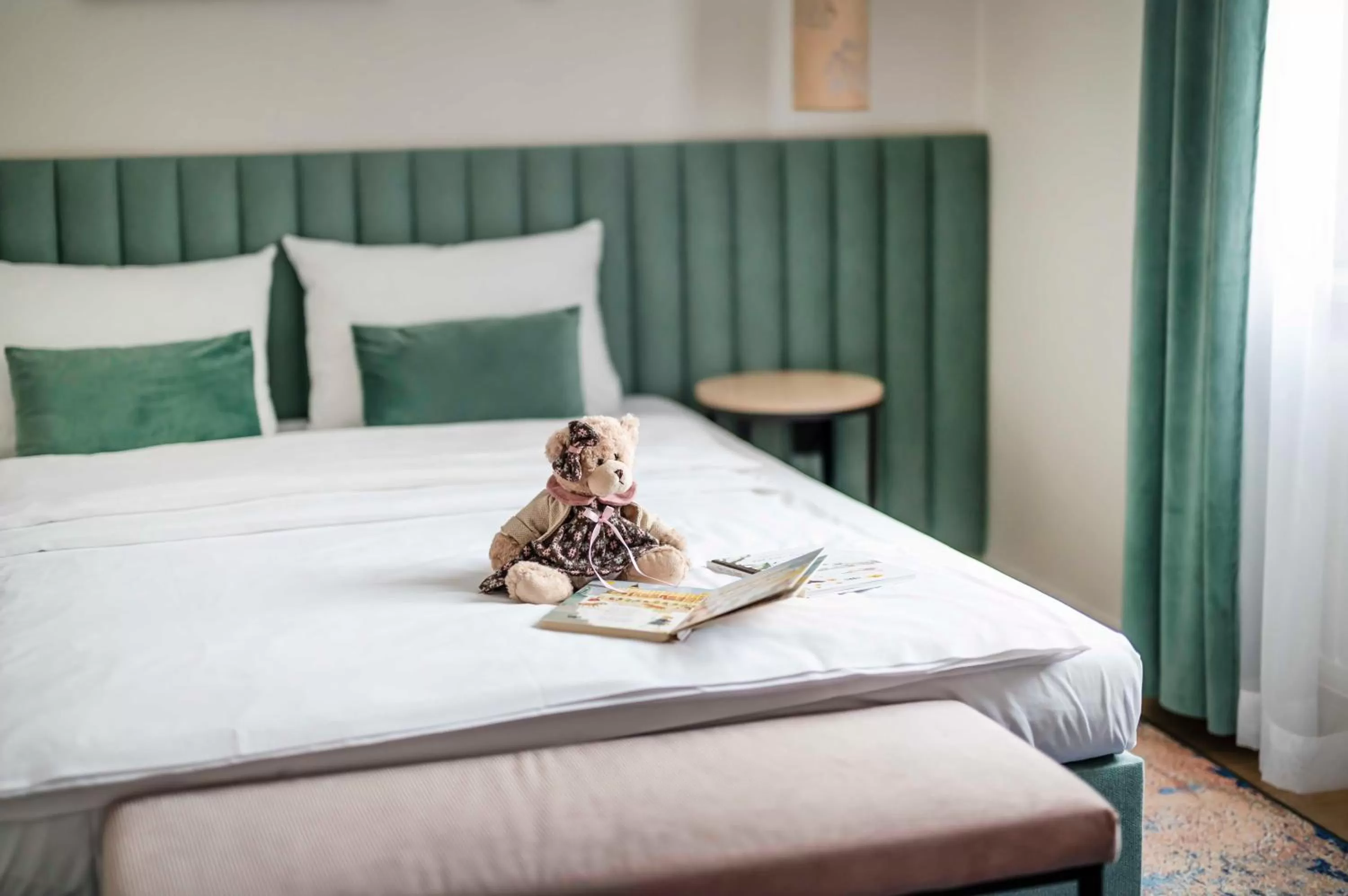 children, Bed in Hotel H12****