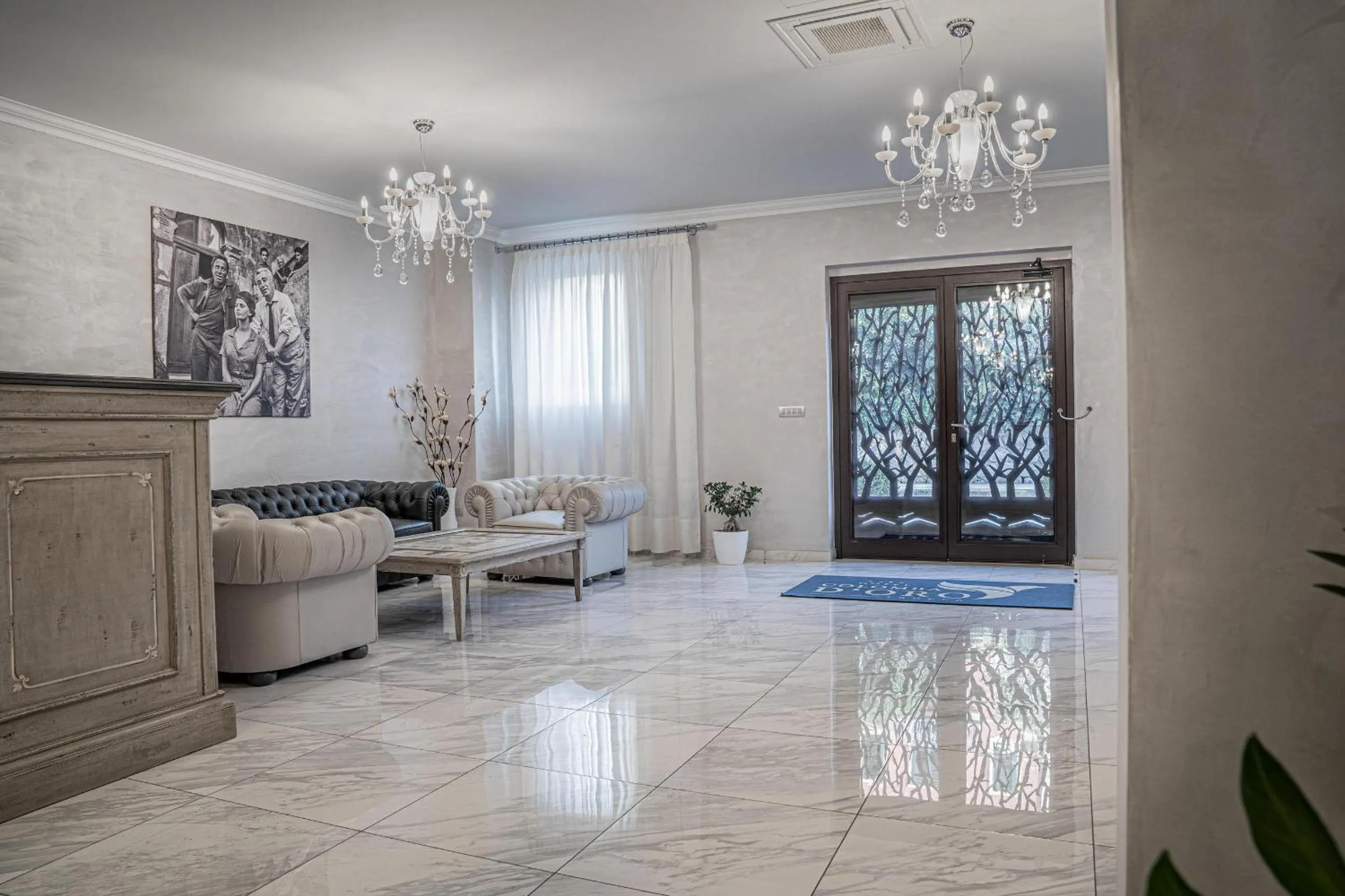 Lobby or reception in Hotel Colomba D'Oro