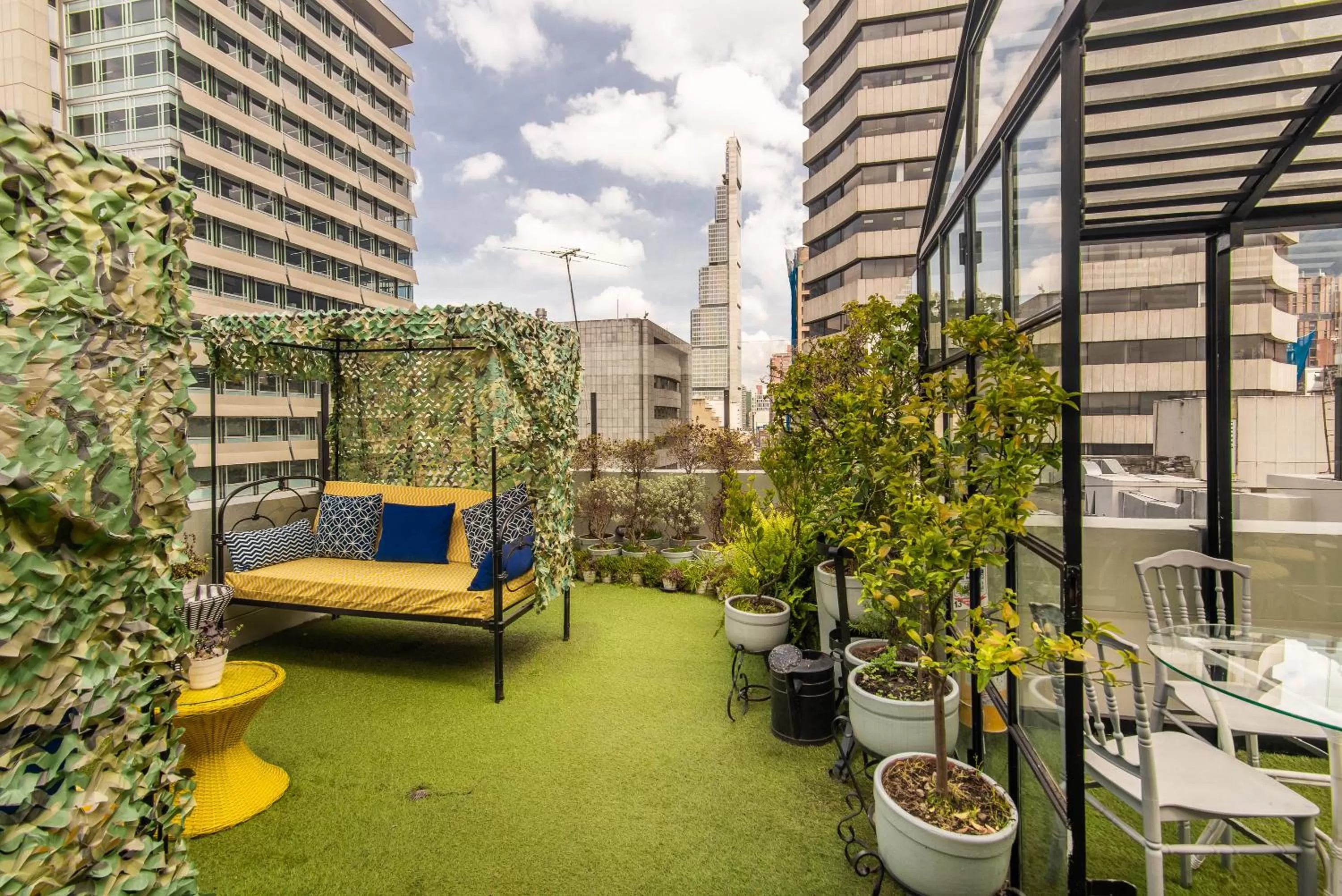 Property building in Hotel Regina