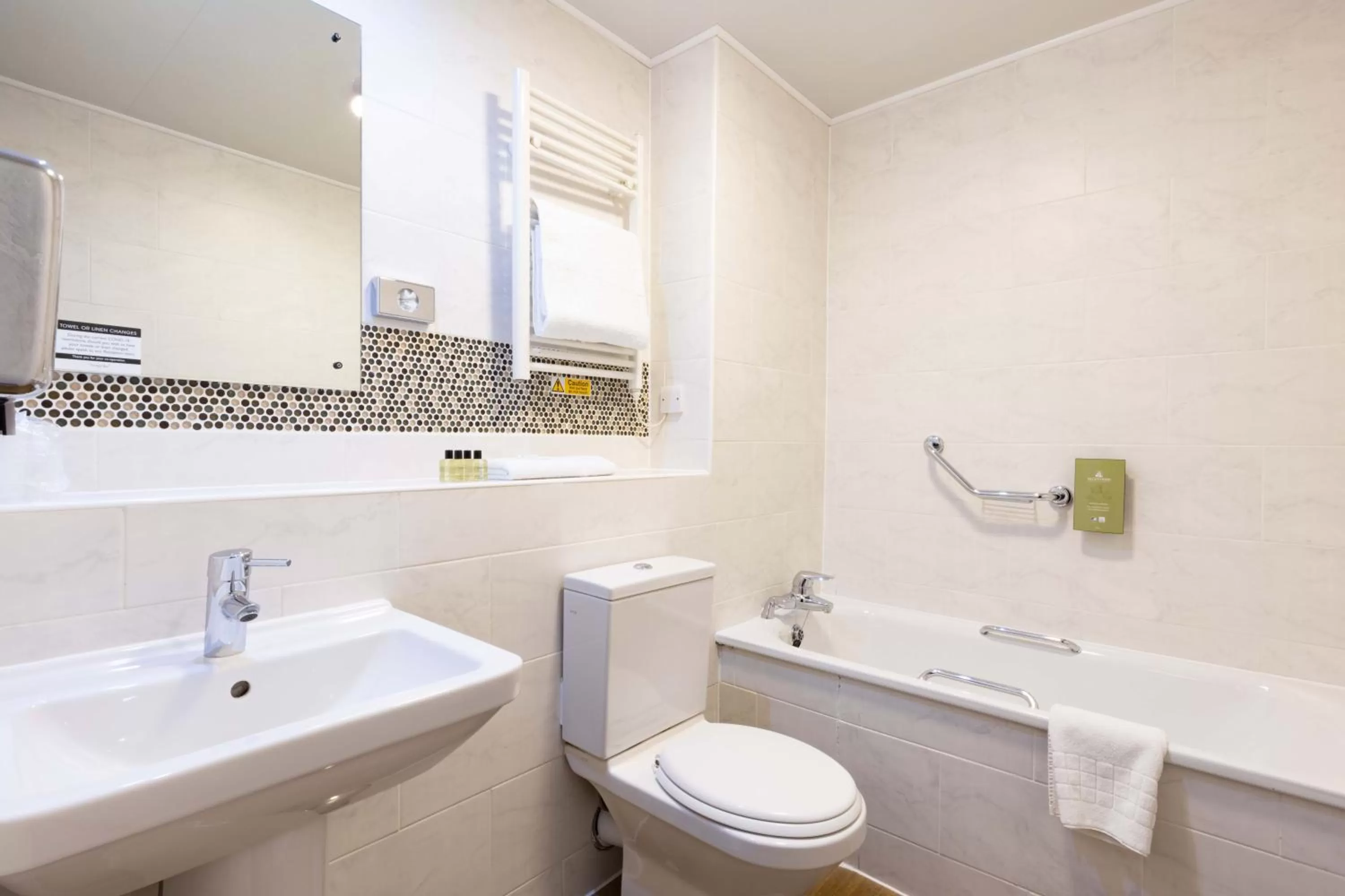 Standard Twin Room in Windermere Hotel