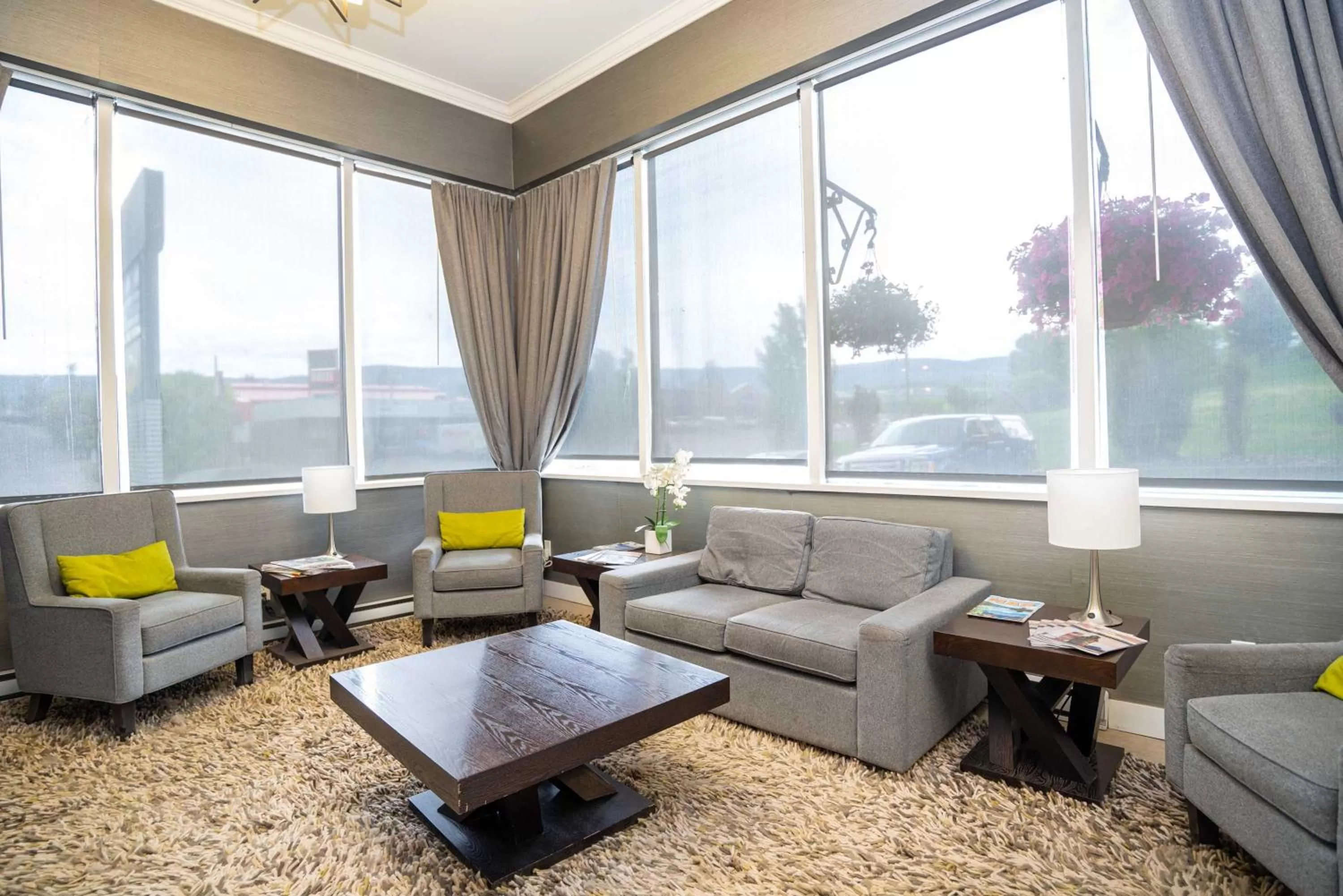 Lobby or reception in Sandman Hotel & Suites Williams Lake