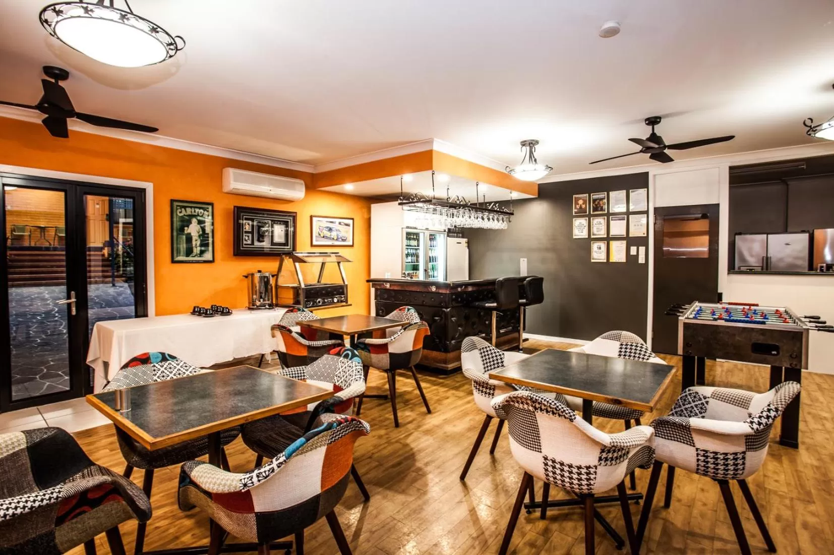 Restaurant/places to eat in Darra Motel & Conference Centre