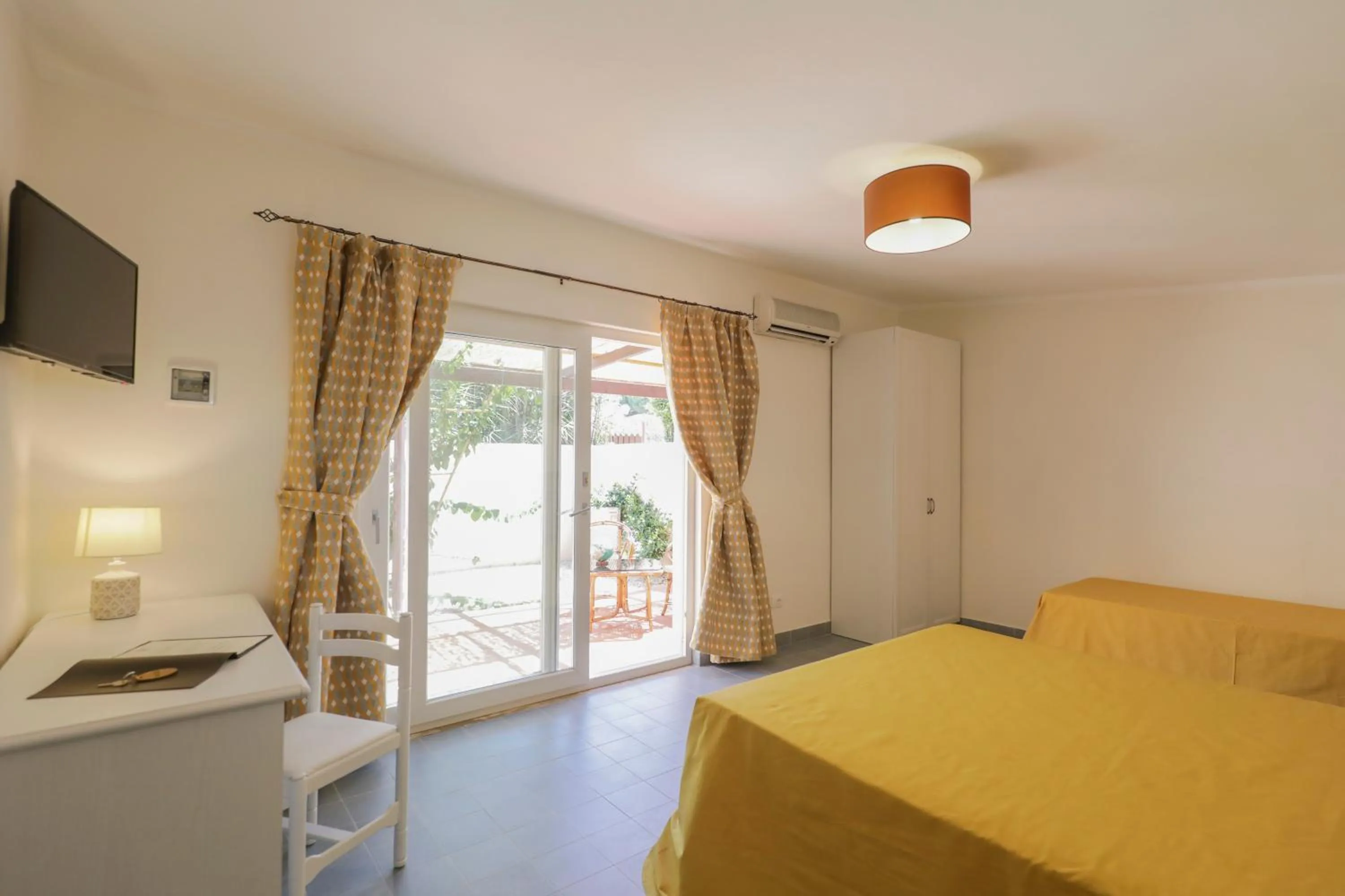 Bed in Hotel Fabricia