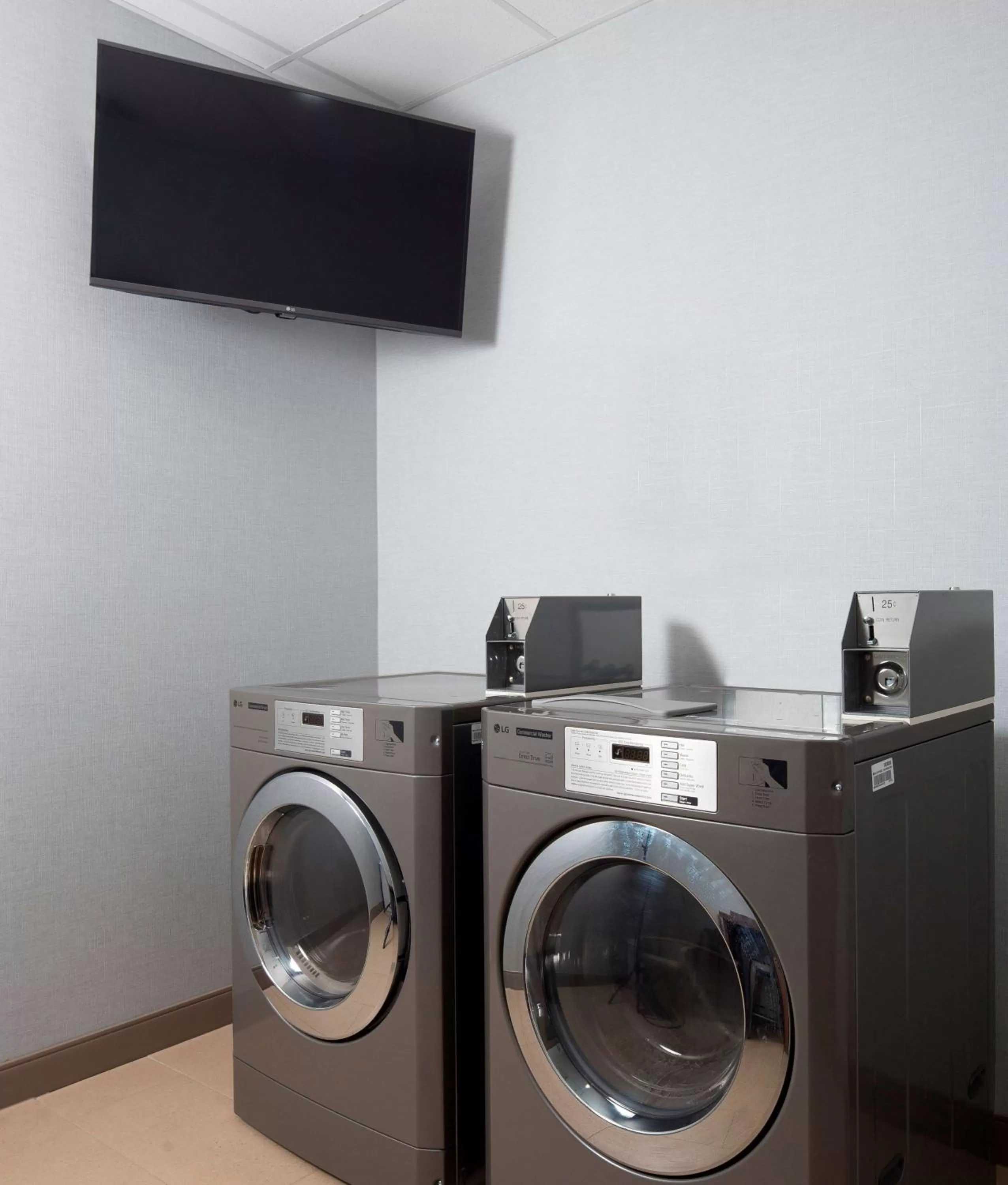 Property building in Longview Hilton Garden Inn