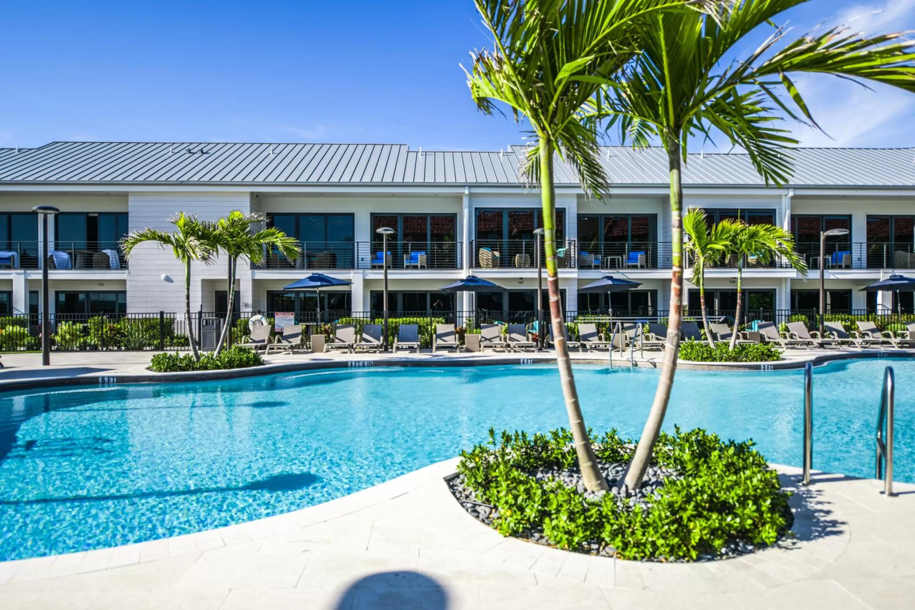 Swimming pool in Anna Maria Beach Resort