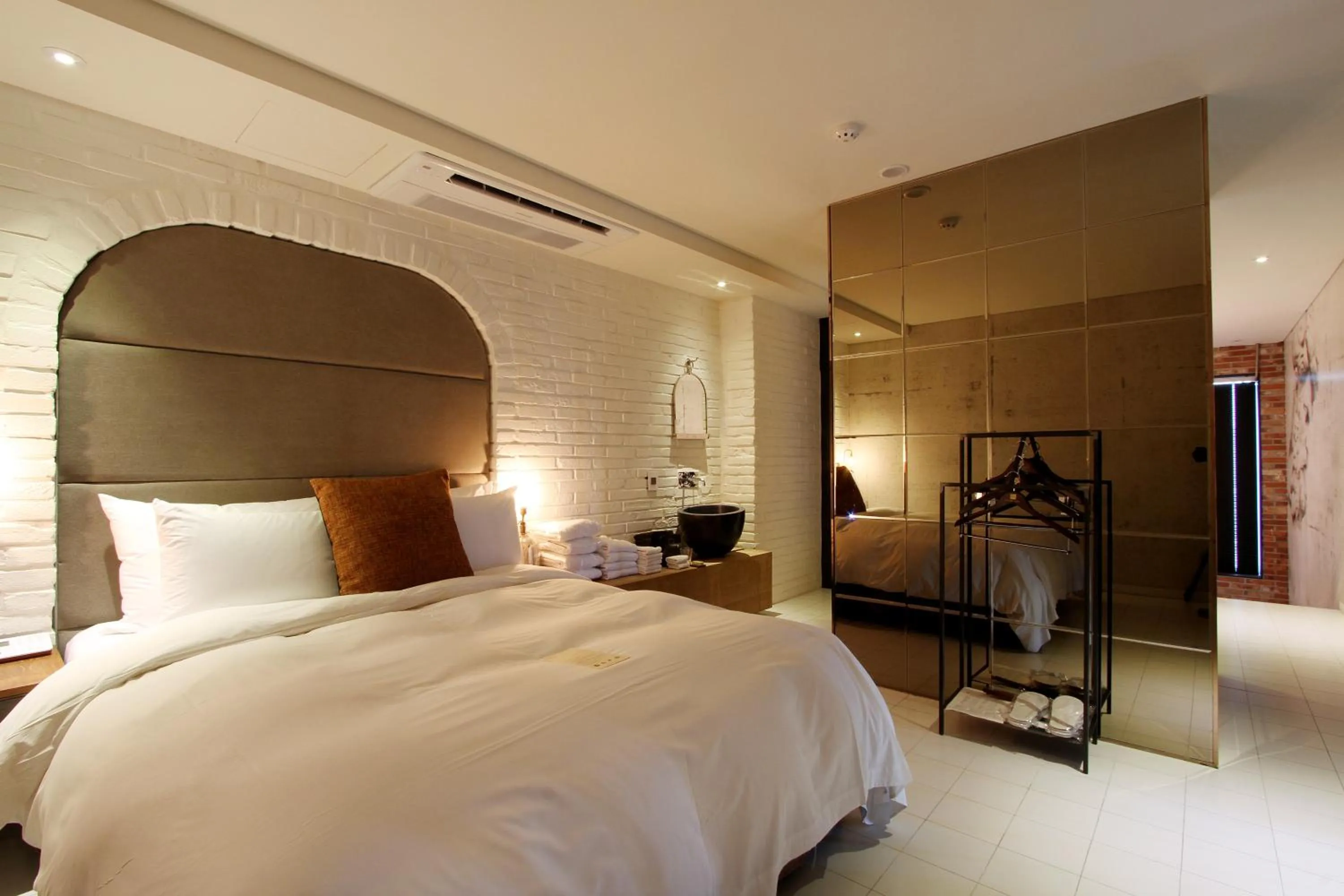 Photo of the whole room, Bed in Boutique Hotel Loft