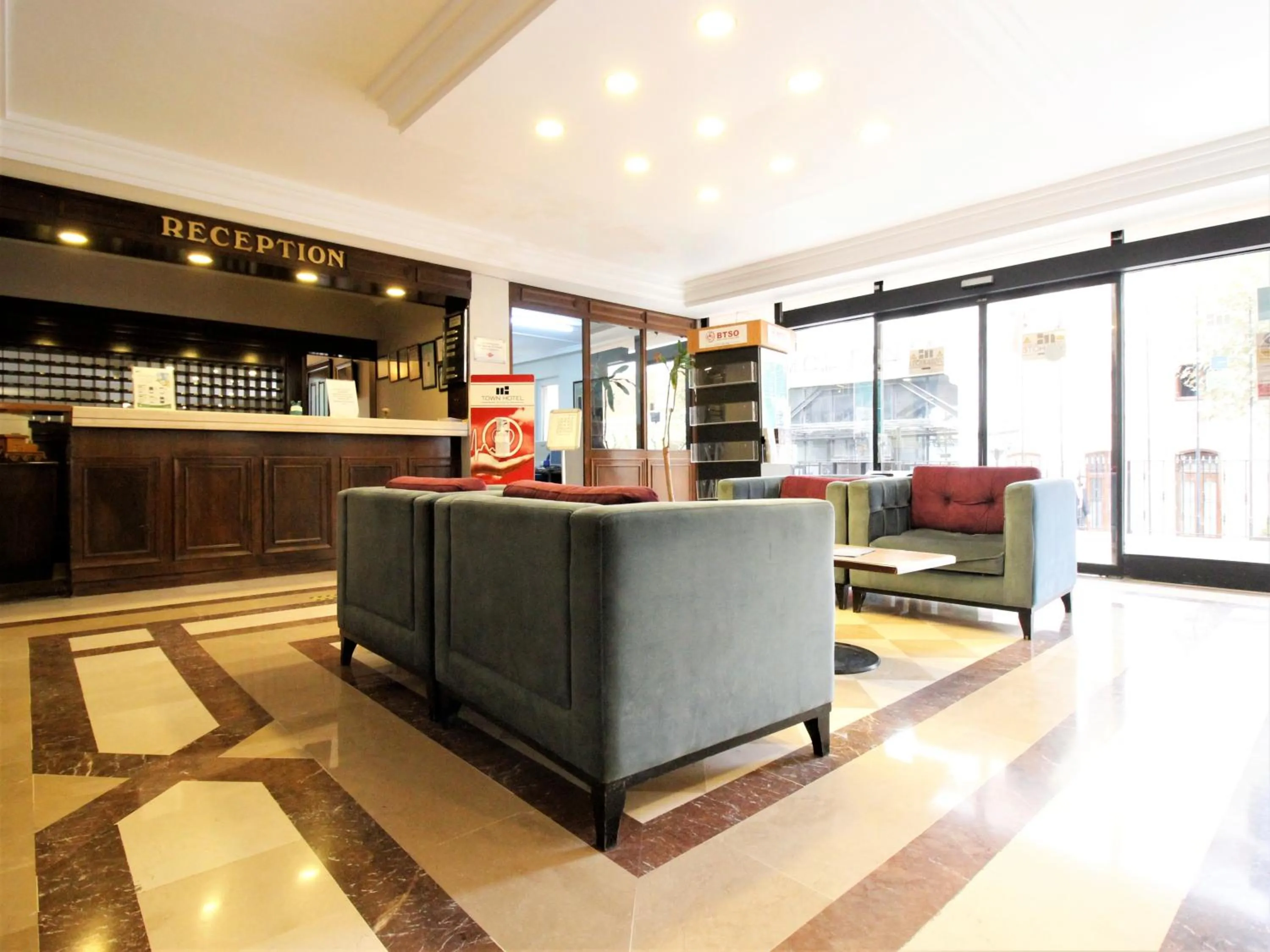 Lobby or reception in Montania Town Hotel Mudanya