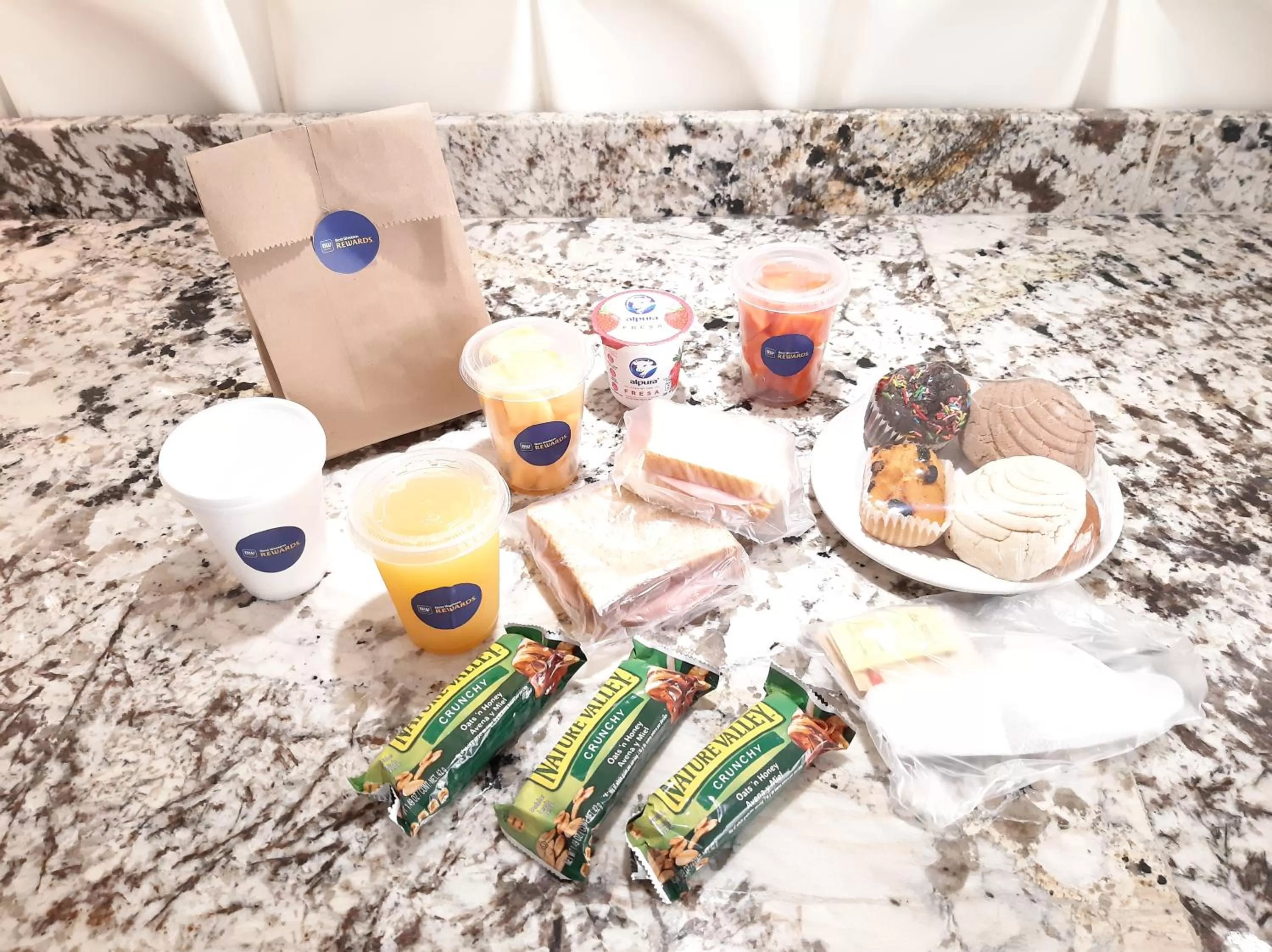 Breakfast in Best Western PLUS Monterrey Colón