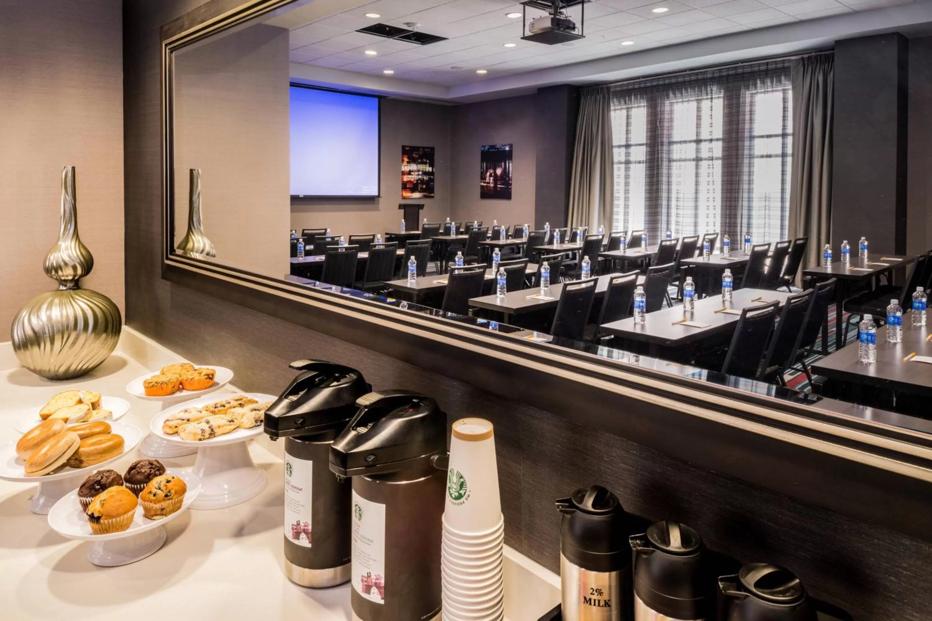 Meeting/conference room in Courtyard by Marriott Wilmington Downtown/Historic District