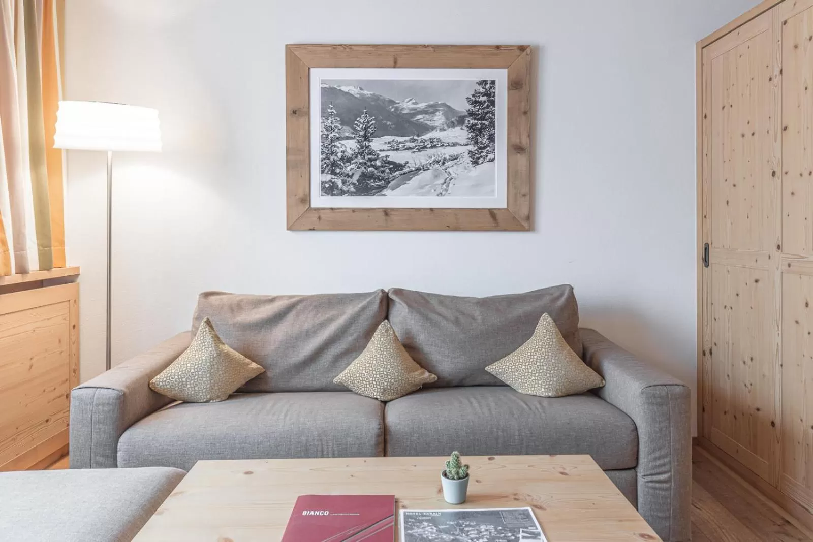 Living room in Hotel Sarain Active Mountain Resort