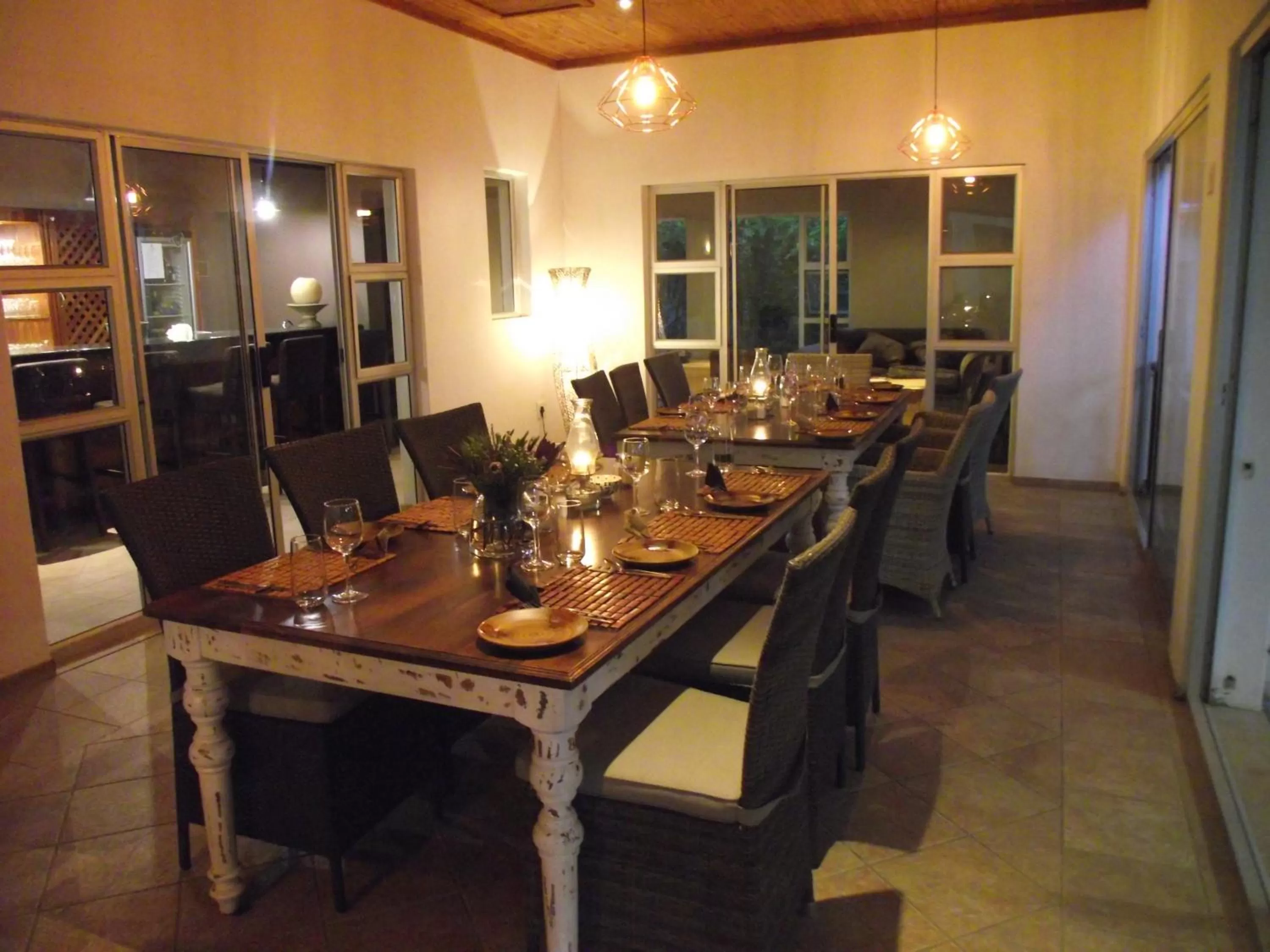 Restaurant/places to eat in Out of Africa Town Lodge
