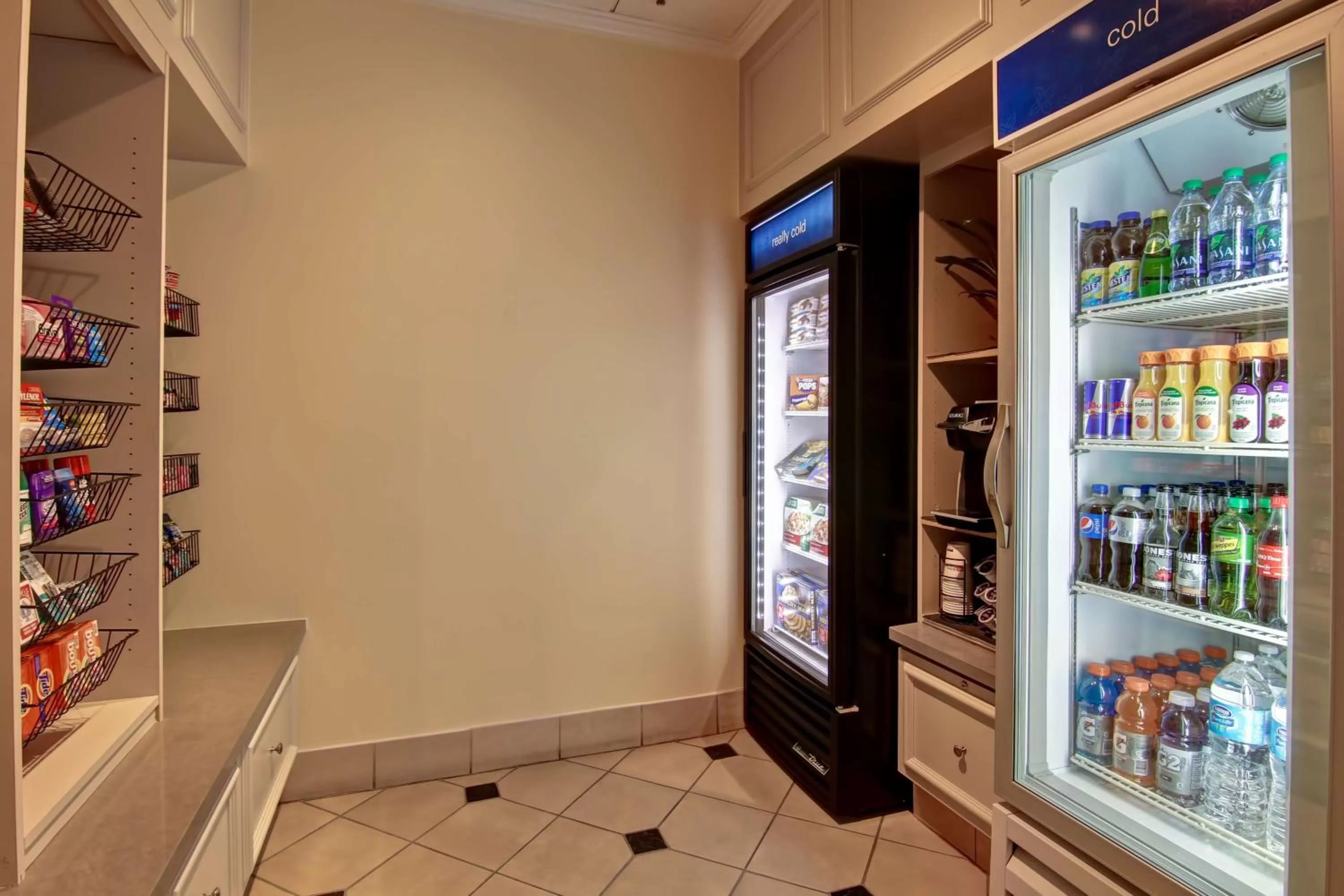 Restaurant/places to eat in Hilton Garden Inn Toronto/Mississauga