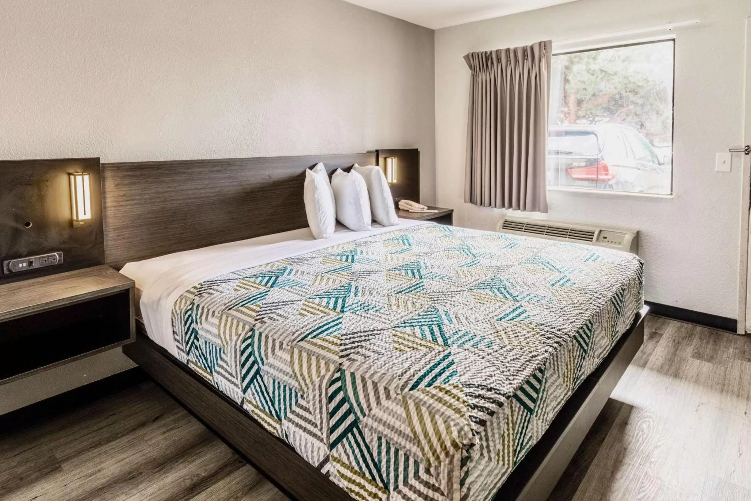 King Room - Disability Access - Smoking in Motel 6-Carlsbad, CA - East Near LEGOLAND