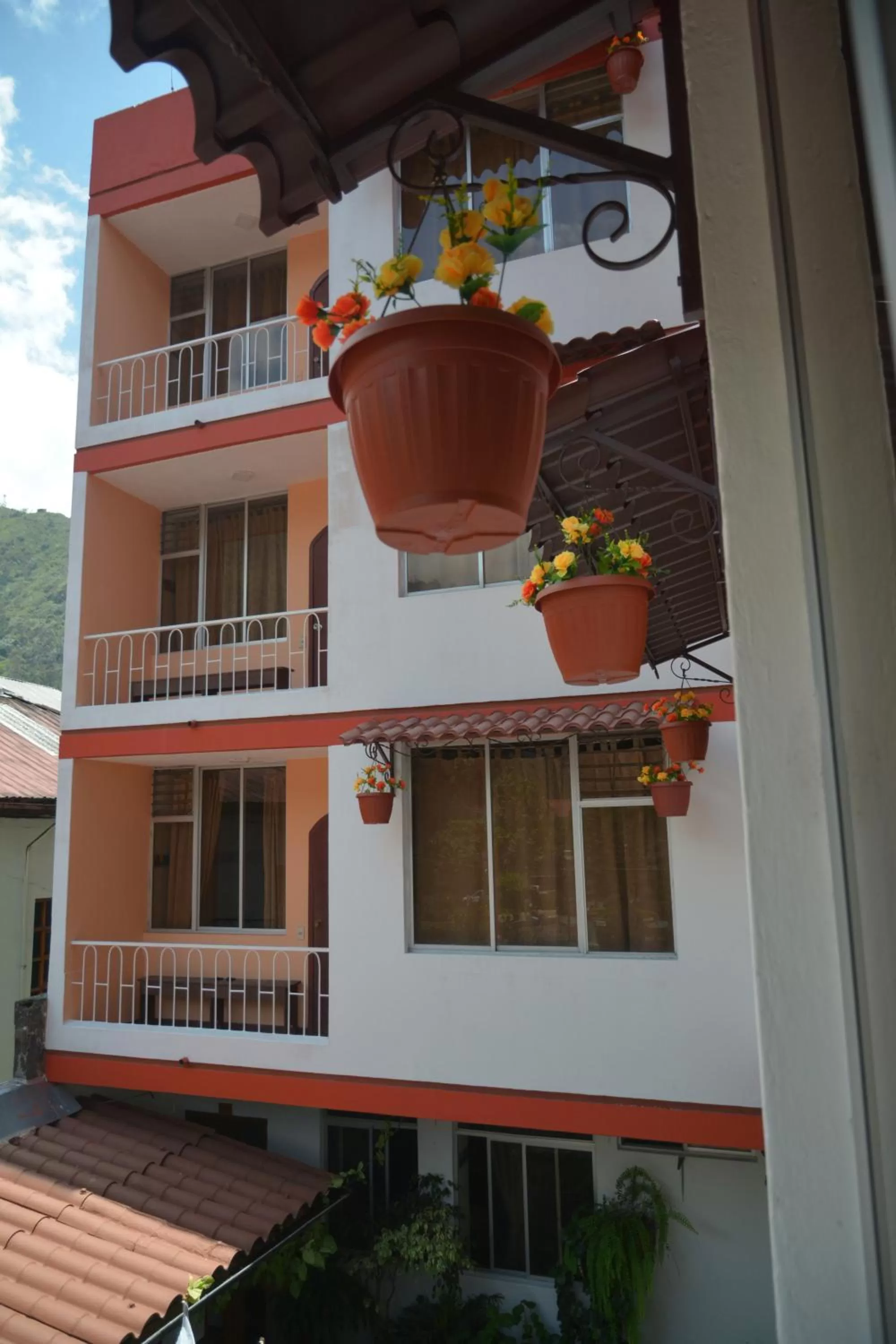 Property Building in Hotel Flor de Oriente