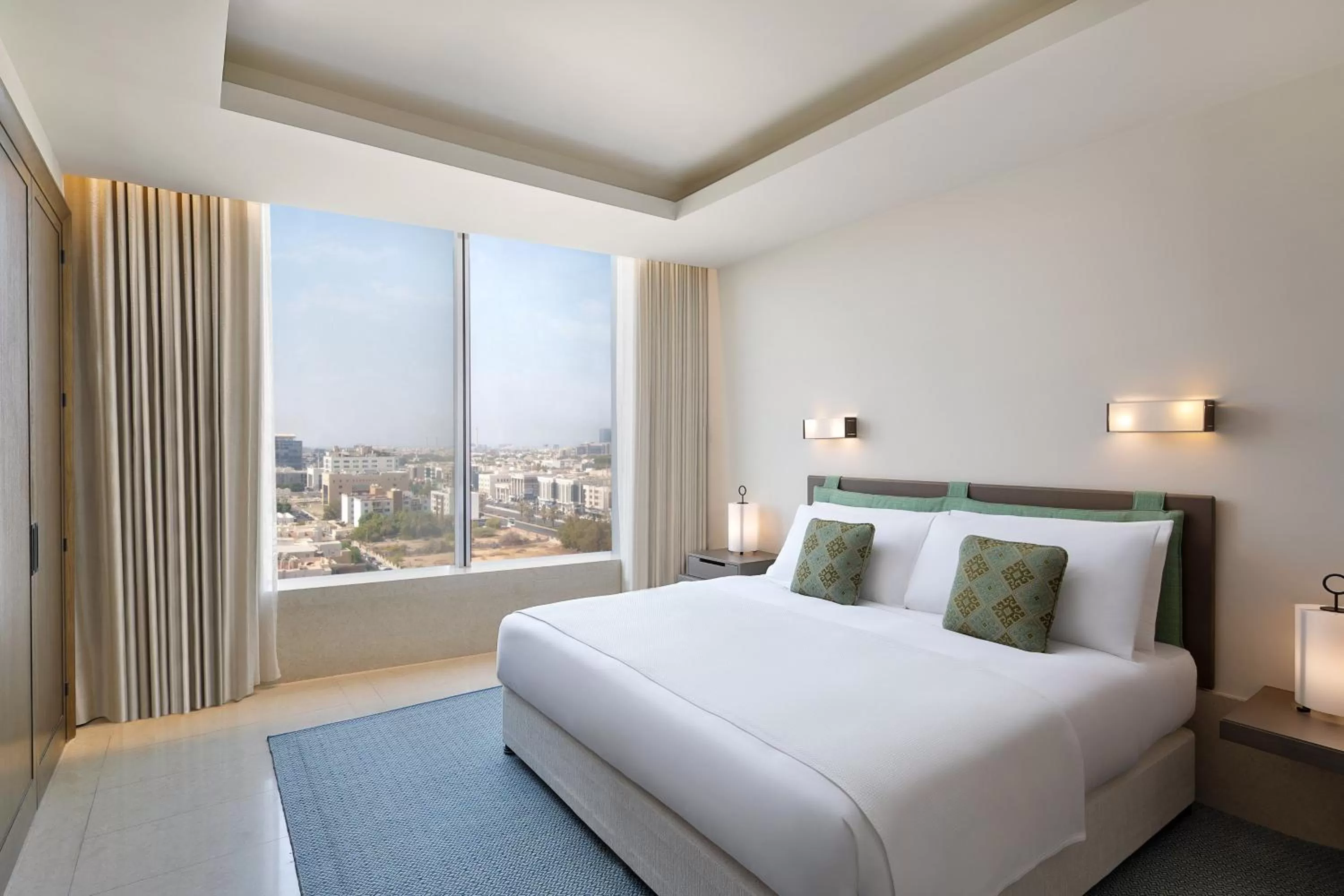 Bedroom, Bed in Assila, a Luxury Collection Hotel, Apartment Jeddah