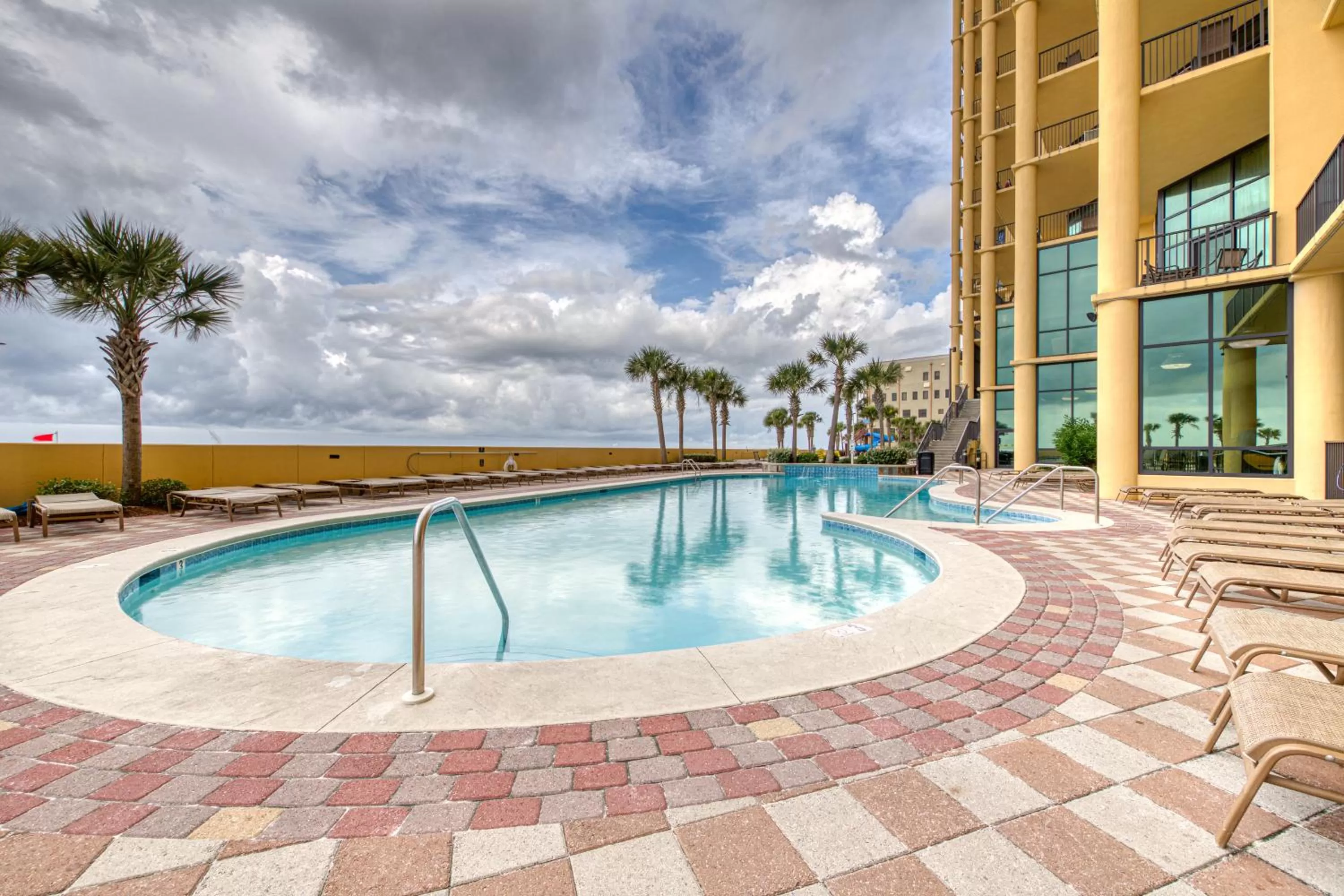 Swimming Pool in Phoenix West II #1916