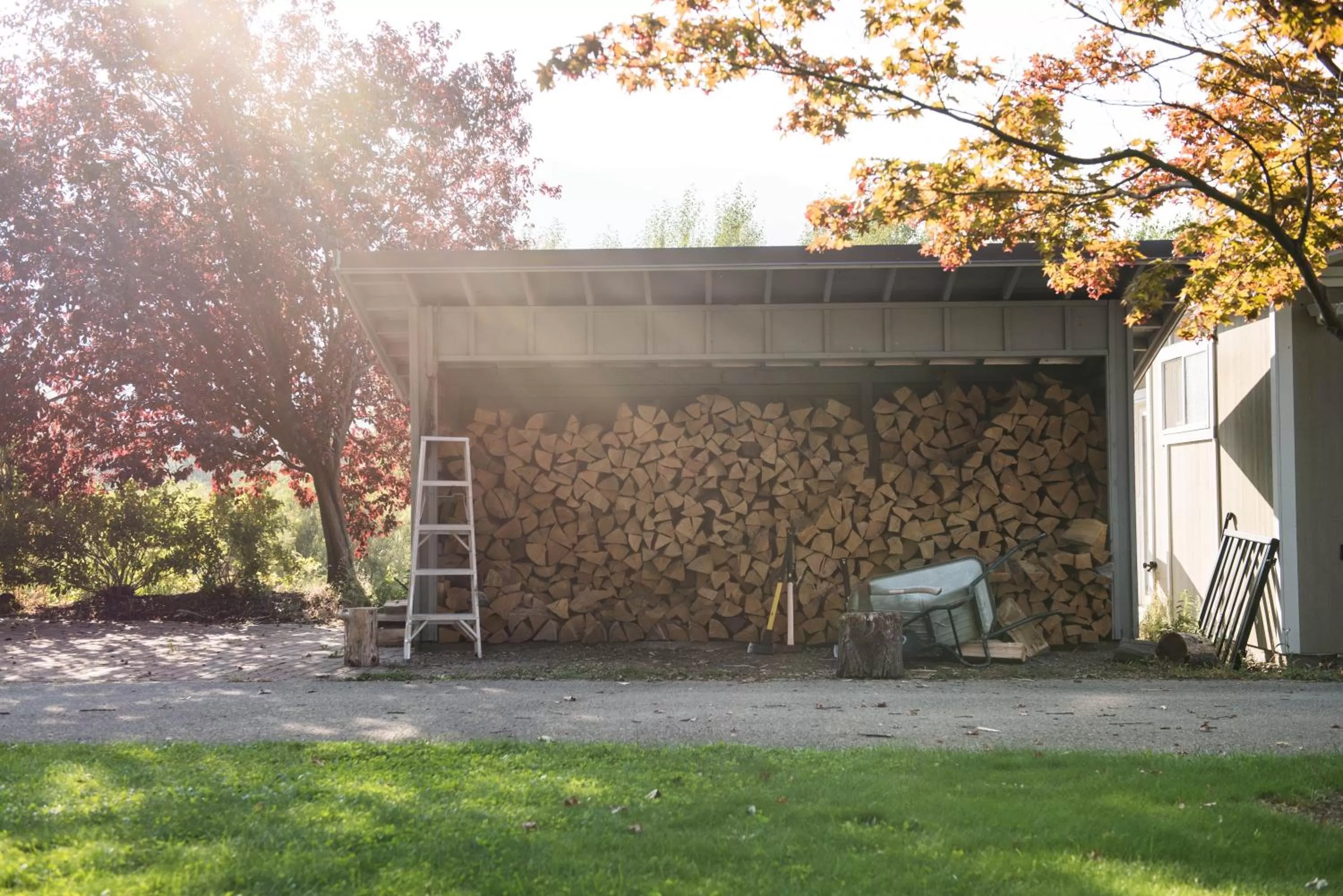 Property Building in Similkameen Wild Resort & Winery Retreat