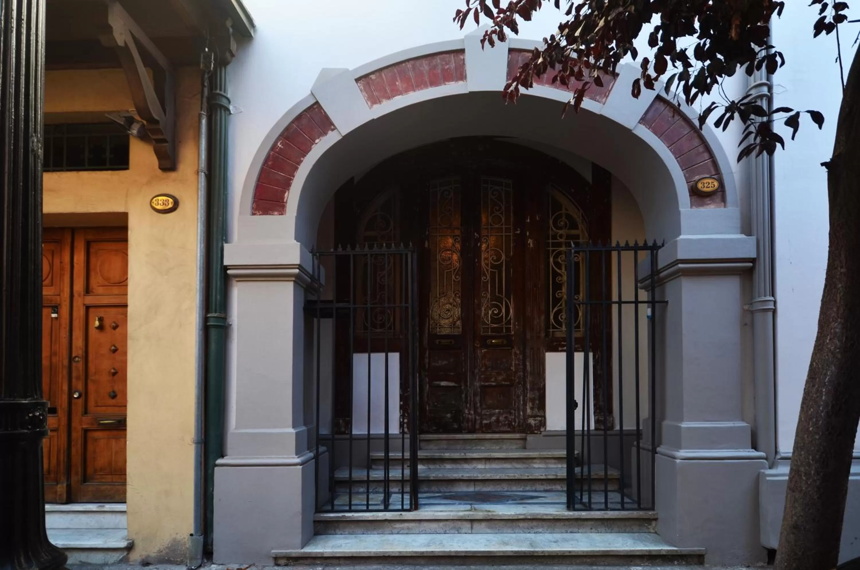 Facade/entrance in CASA LUCRECIA