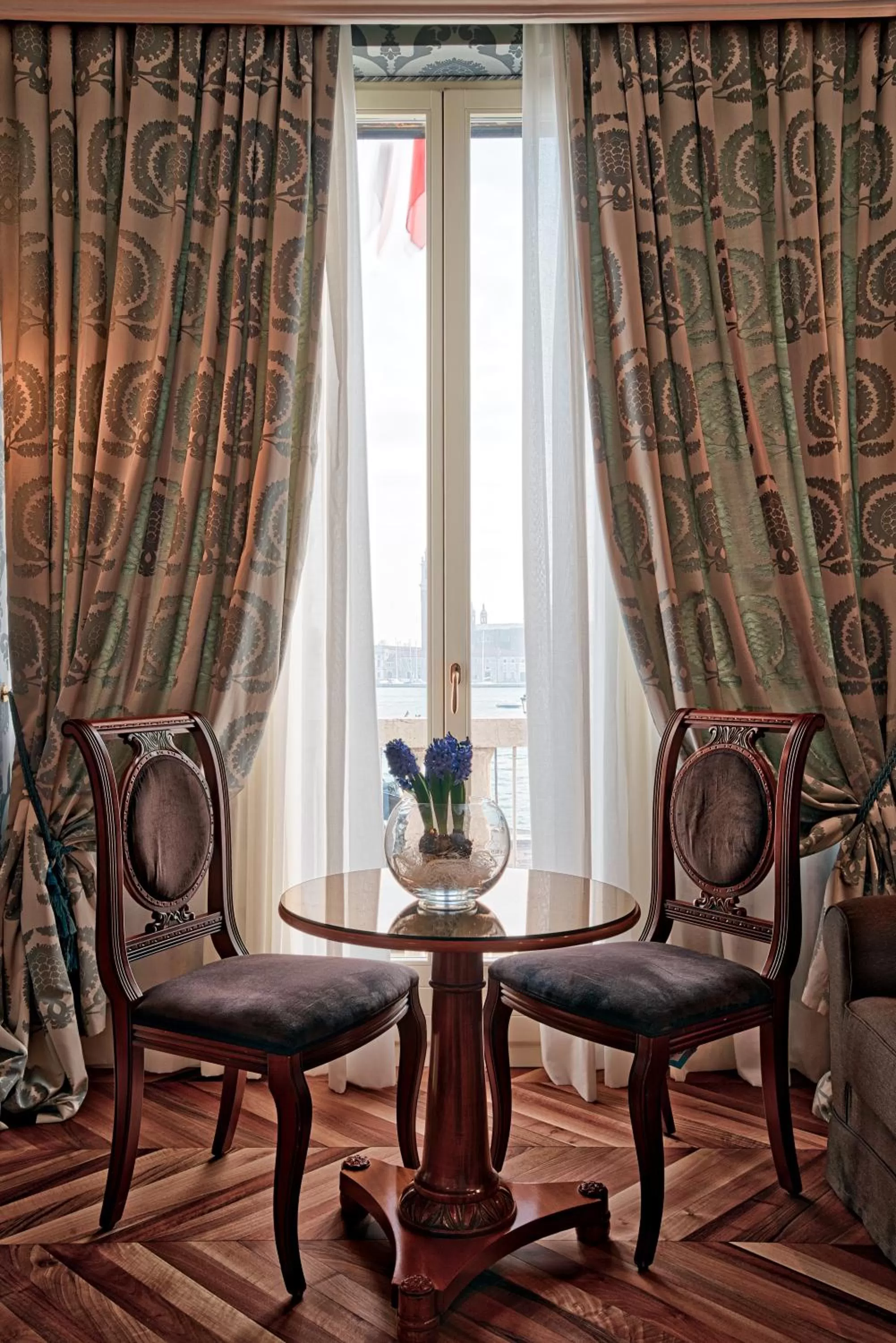 View (from property/room) in Londra Palace Venezia