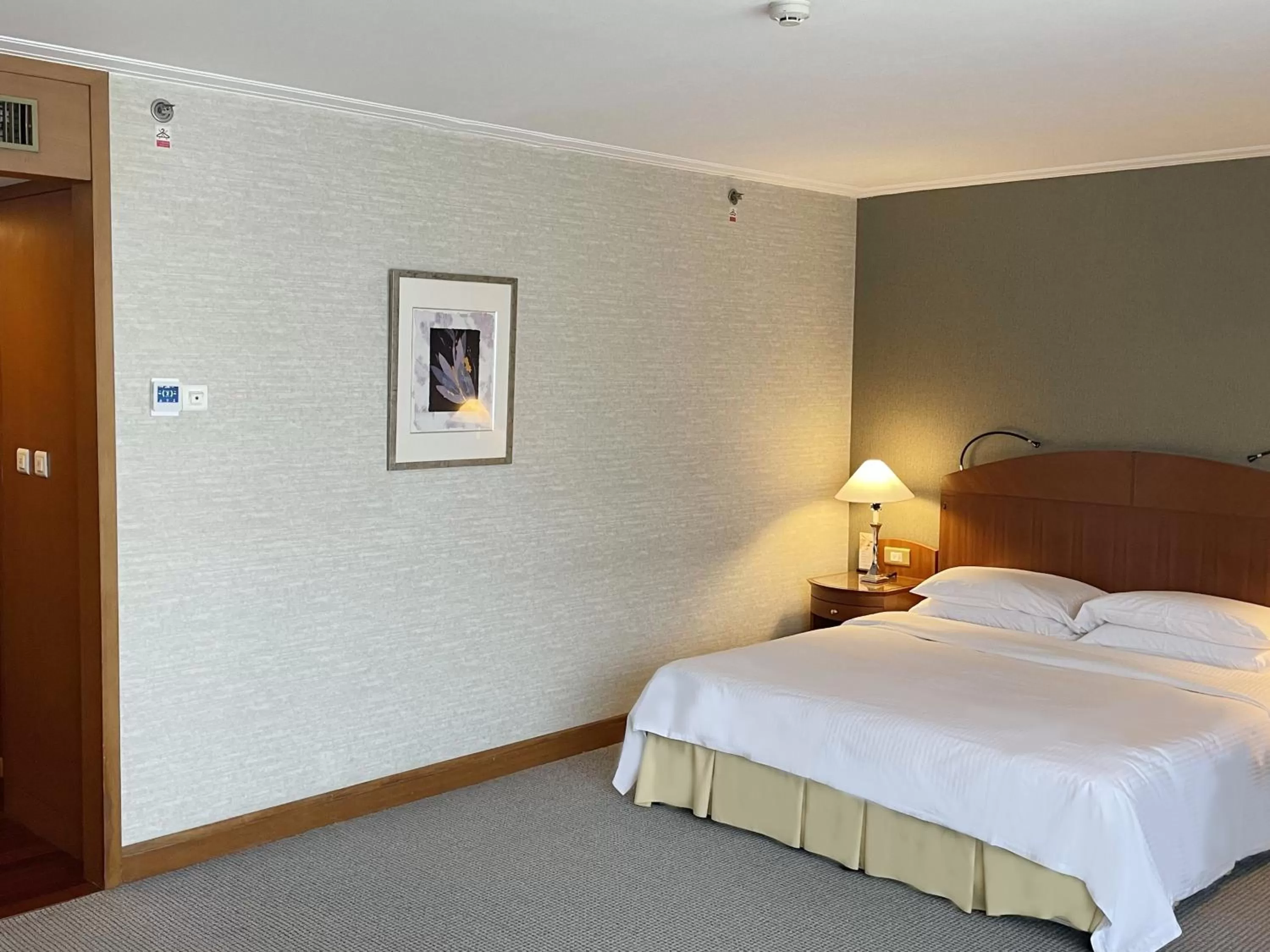 Bed in Hotel Nikko Dalian