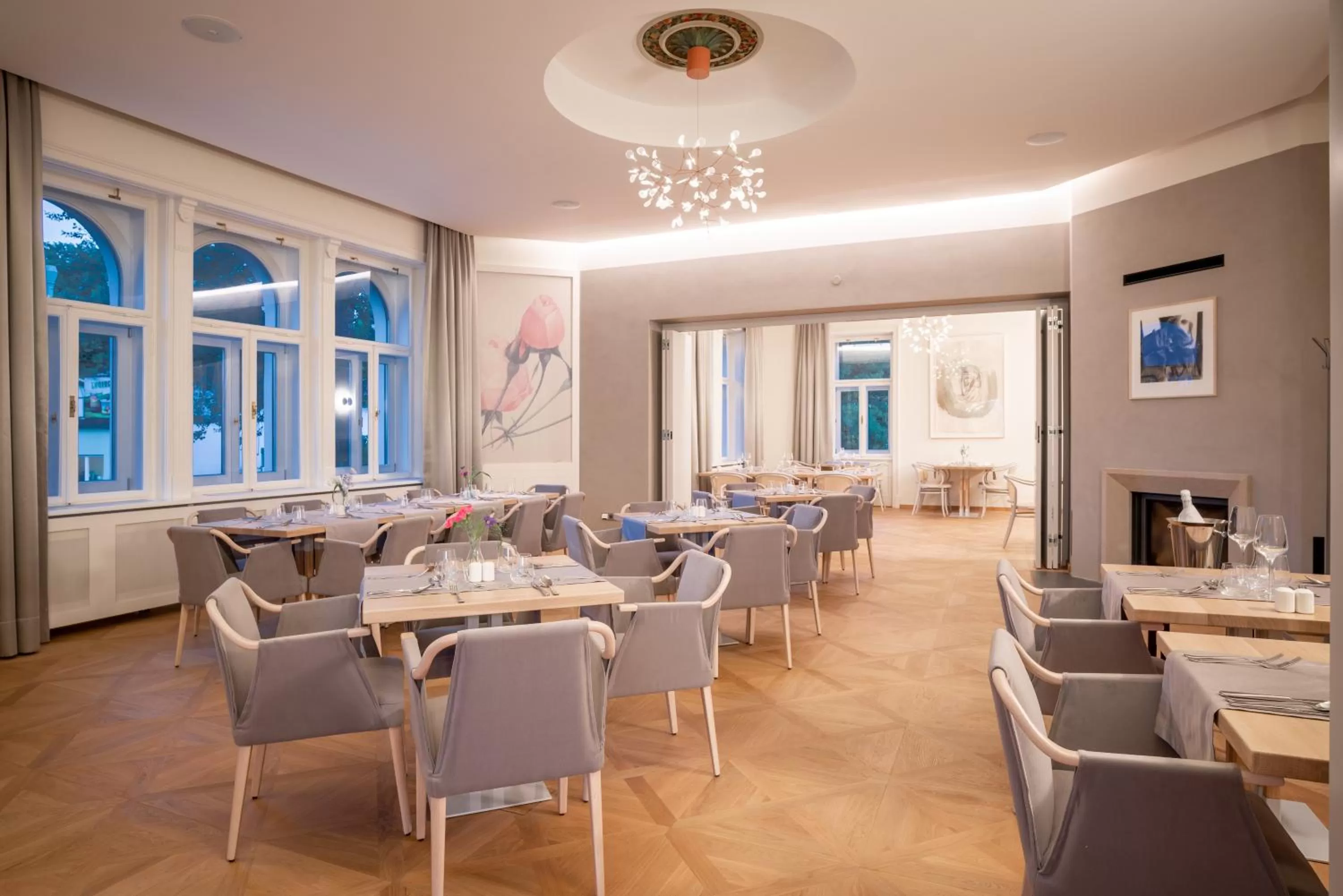 Restaurant/places to eat in Villa Rosenaw