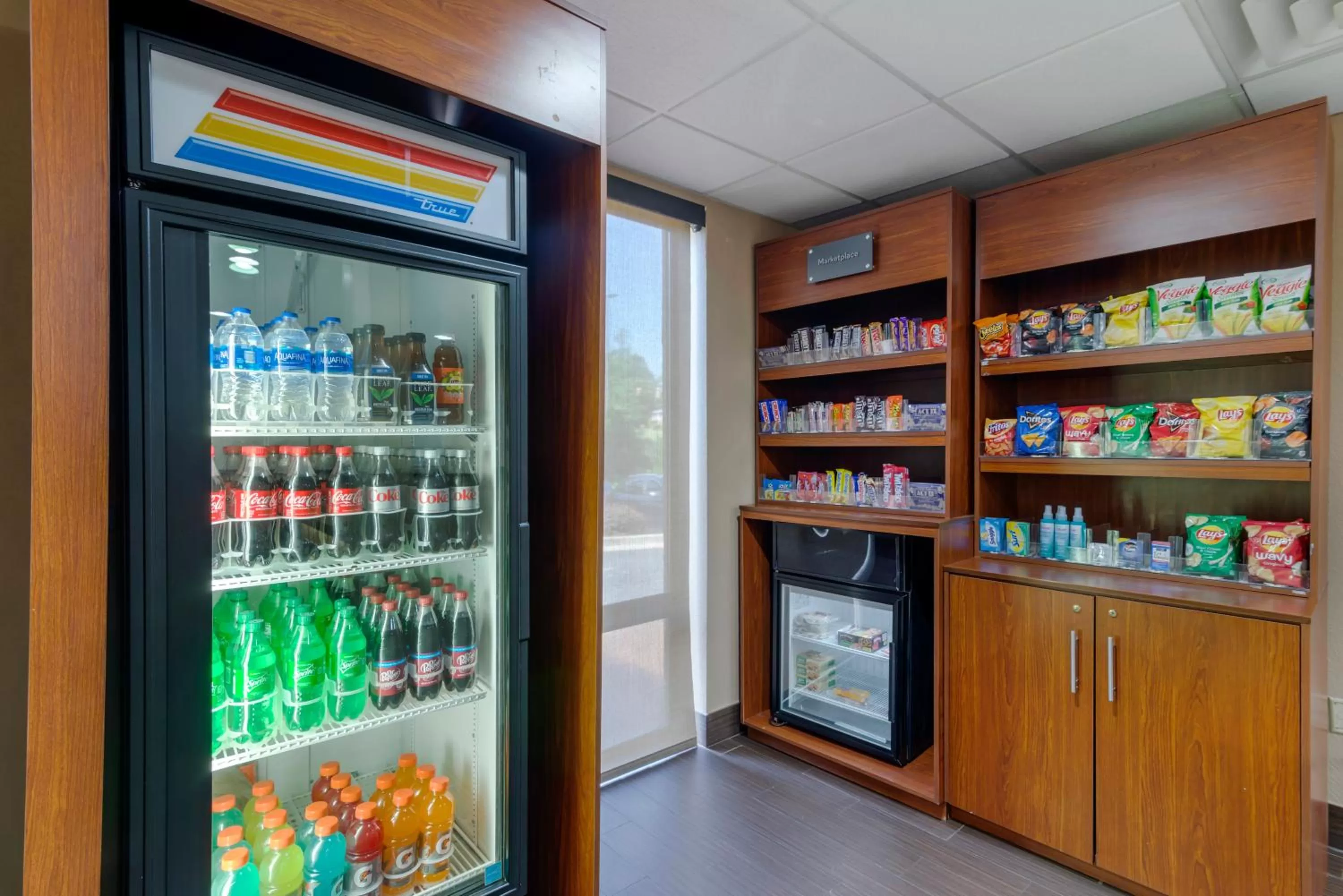 On-site shops in Comfort Suites Columbus State University Area