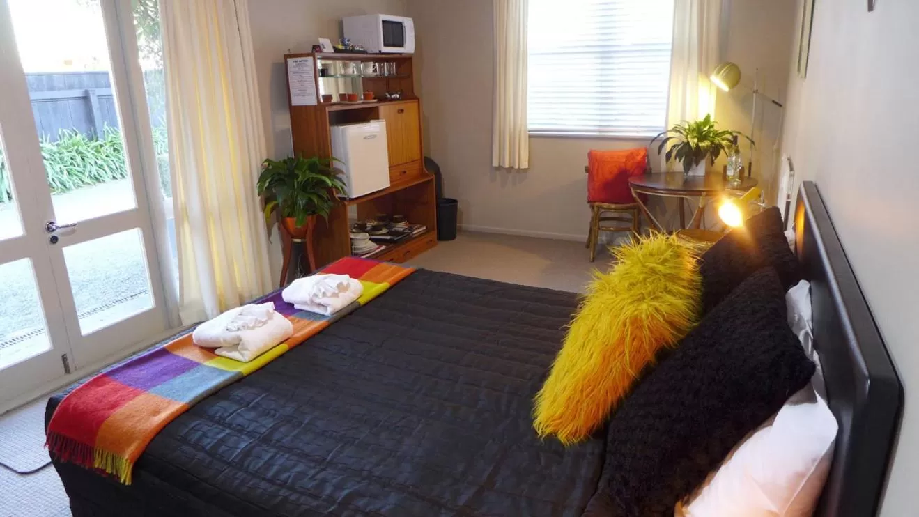 Bed in The Lake Motel