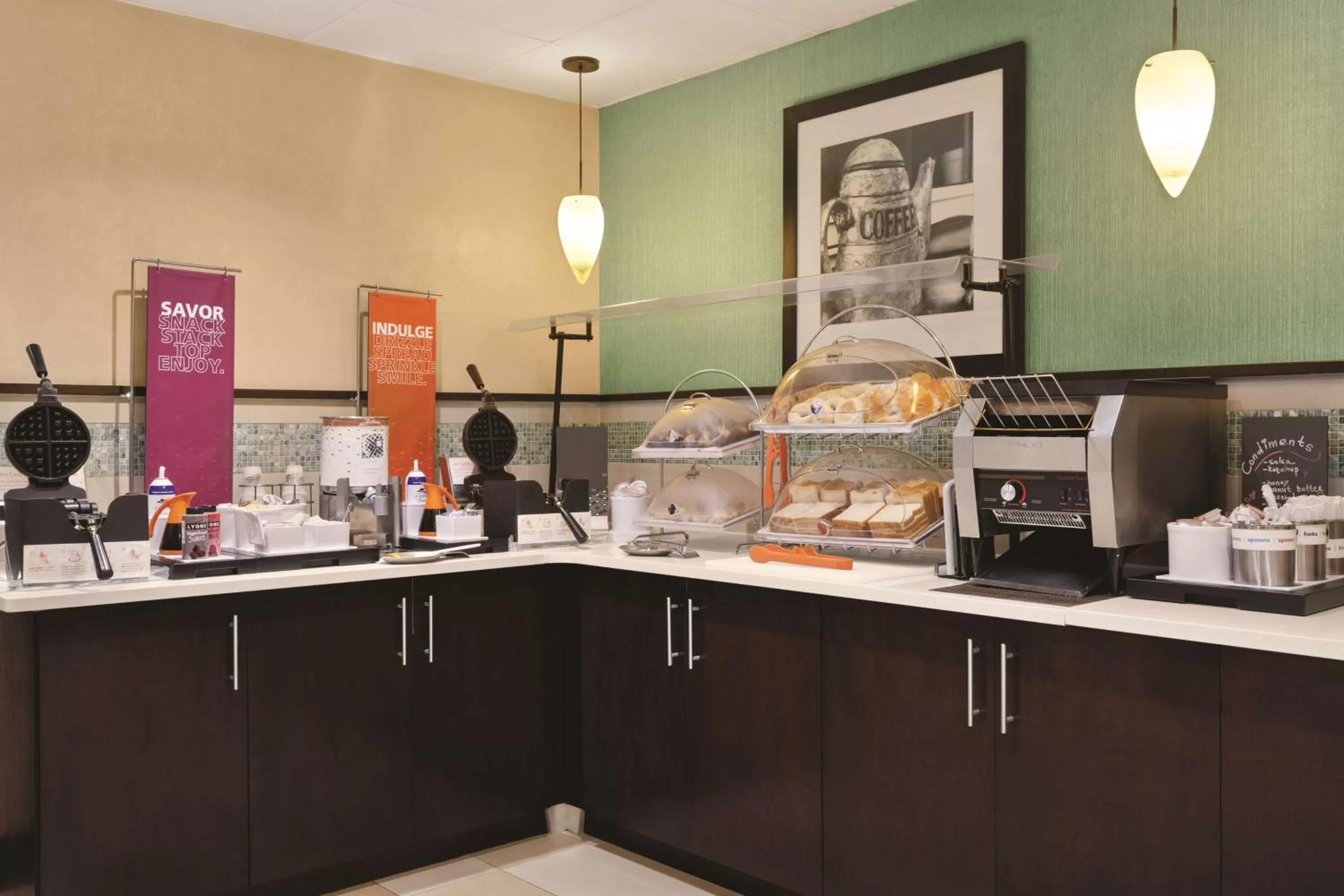 Food and drinks in Hampton Inn Orlando International Drive Convention Center