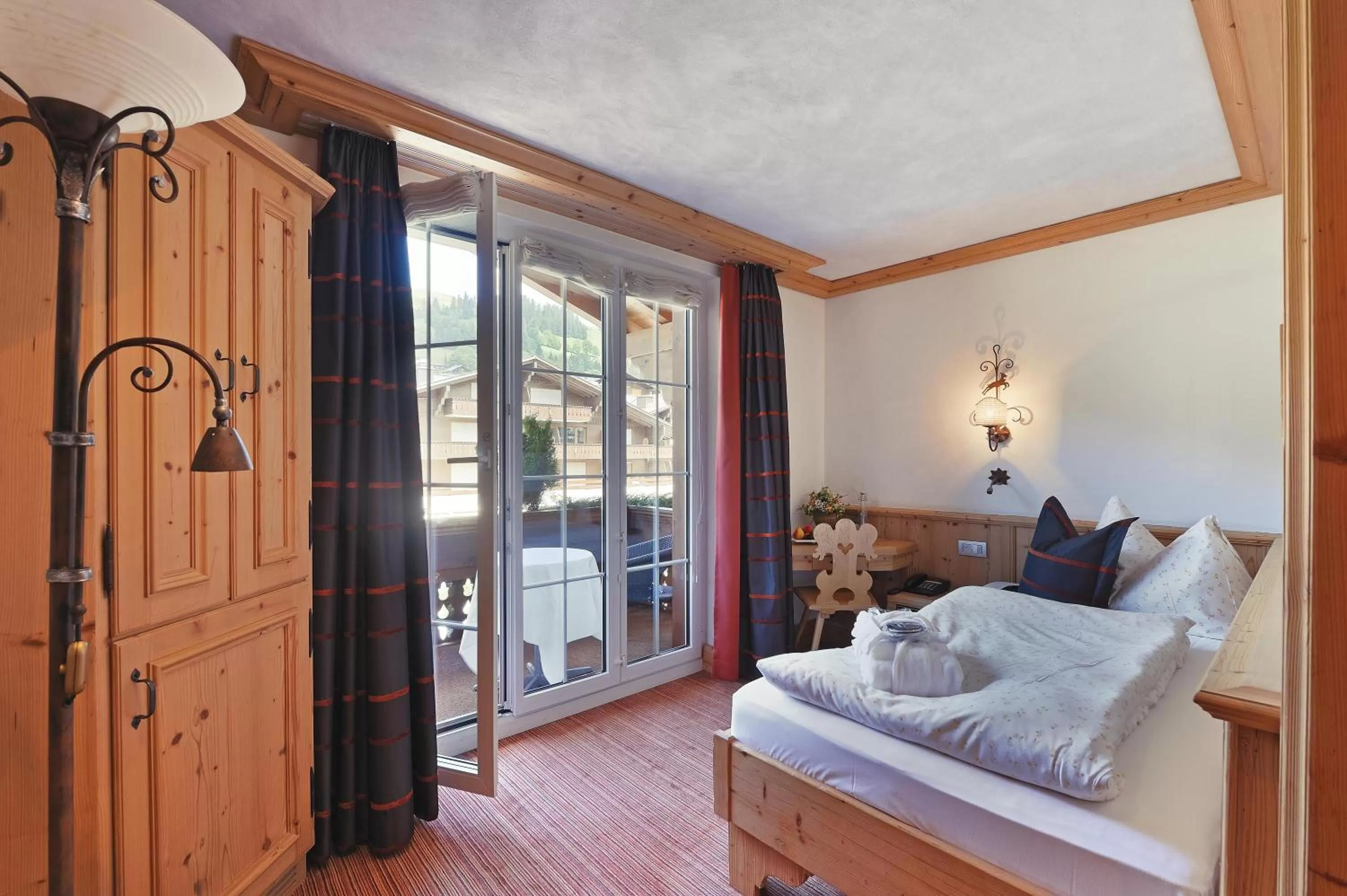 Bedroom, Bed in ERMITAGE Wellness- & Spa-Hotel