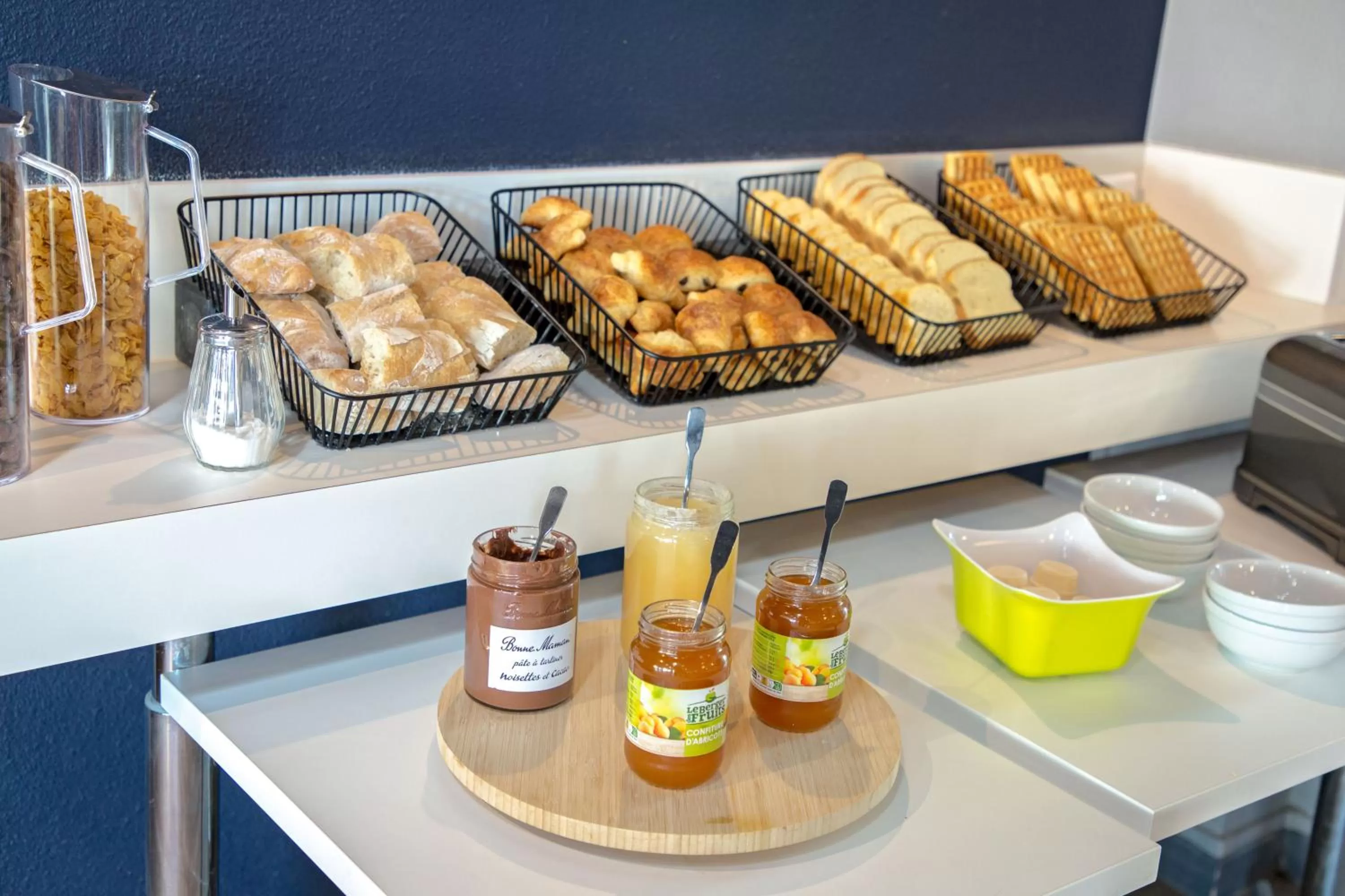 Breakfast in ibis budget Aubagne Paluds Agora