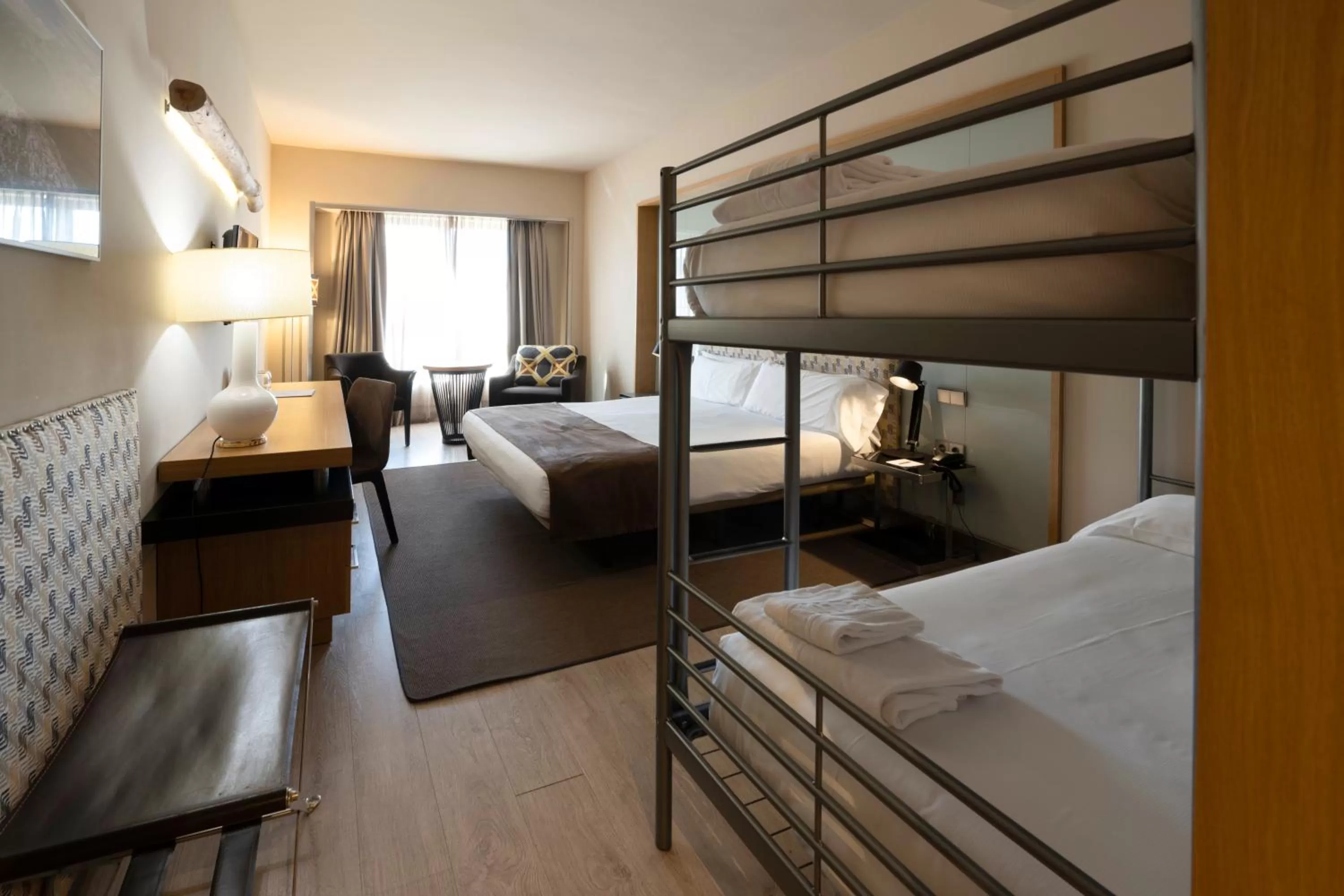 Bedroom, Bed in Barceló León Conde Luna