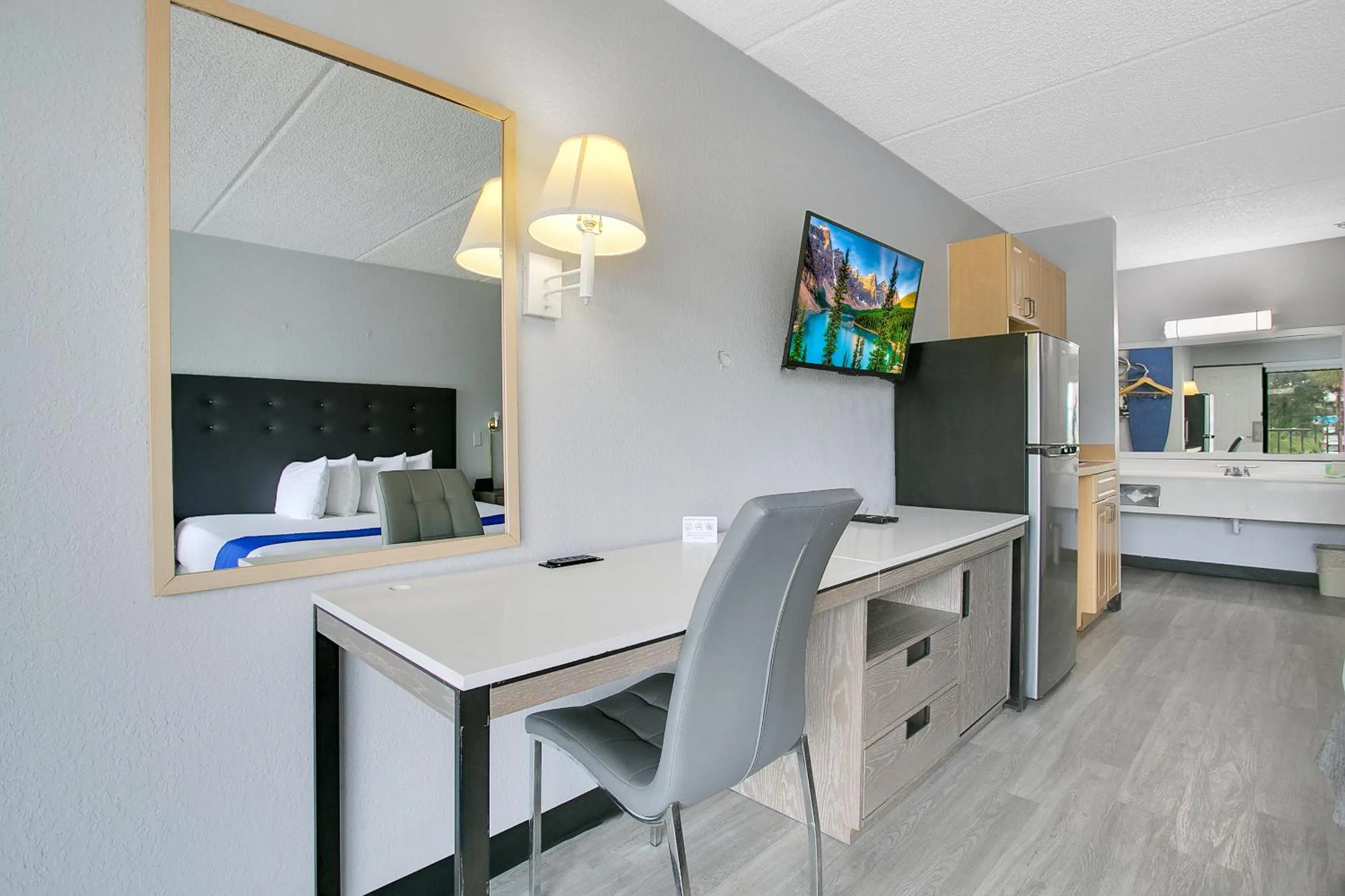 TV and multimedia, TV/Entertainment Center in Vivo Living Kissimmee West