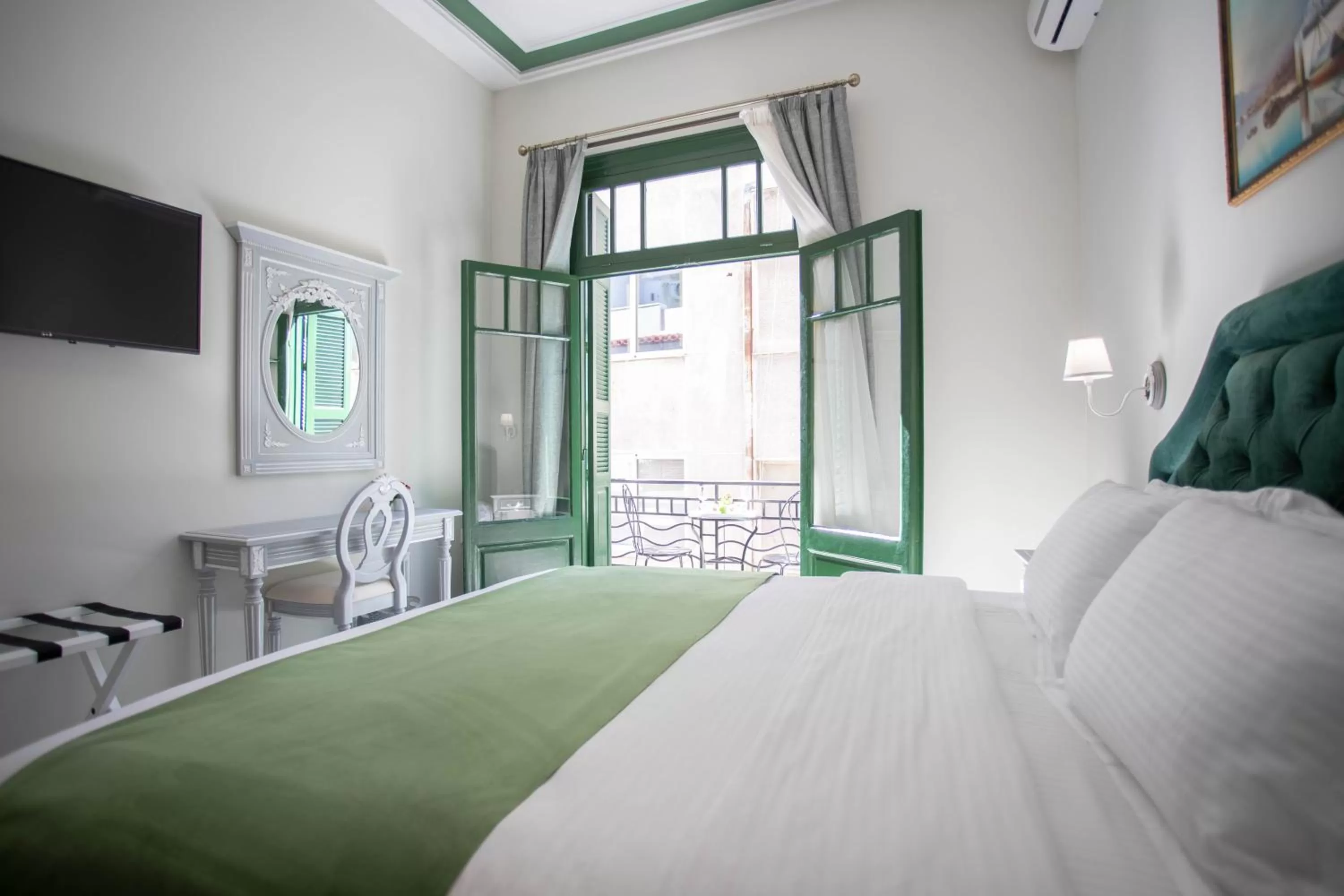 Bedroom, Bed in Pandrosos Divine Suites