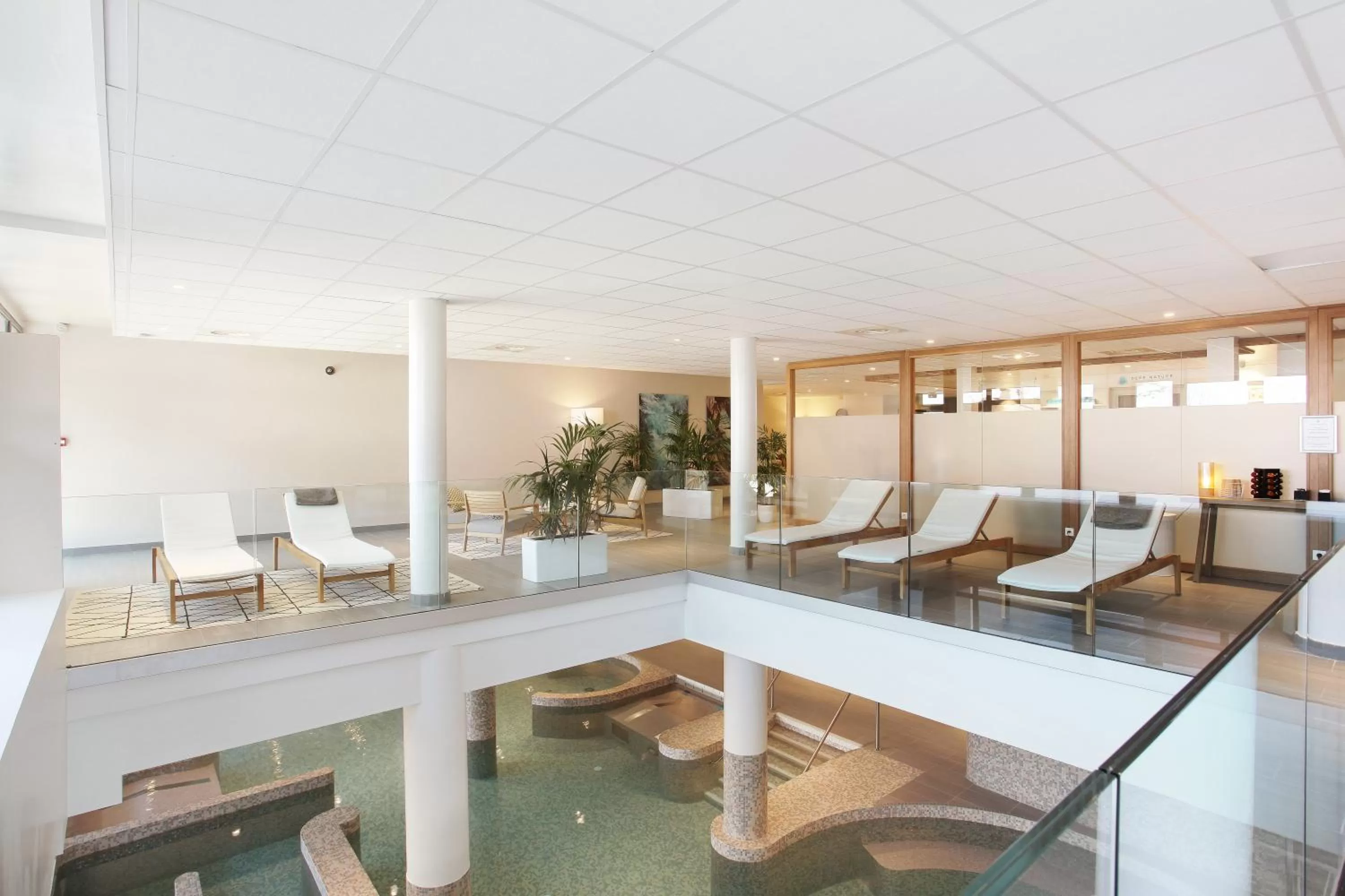 Solarium in Hôtel et Spa Le Chamois by Odalys